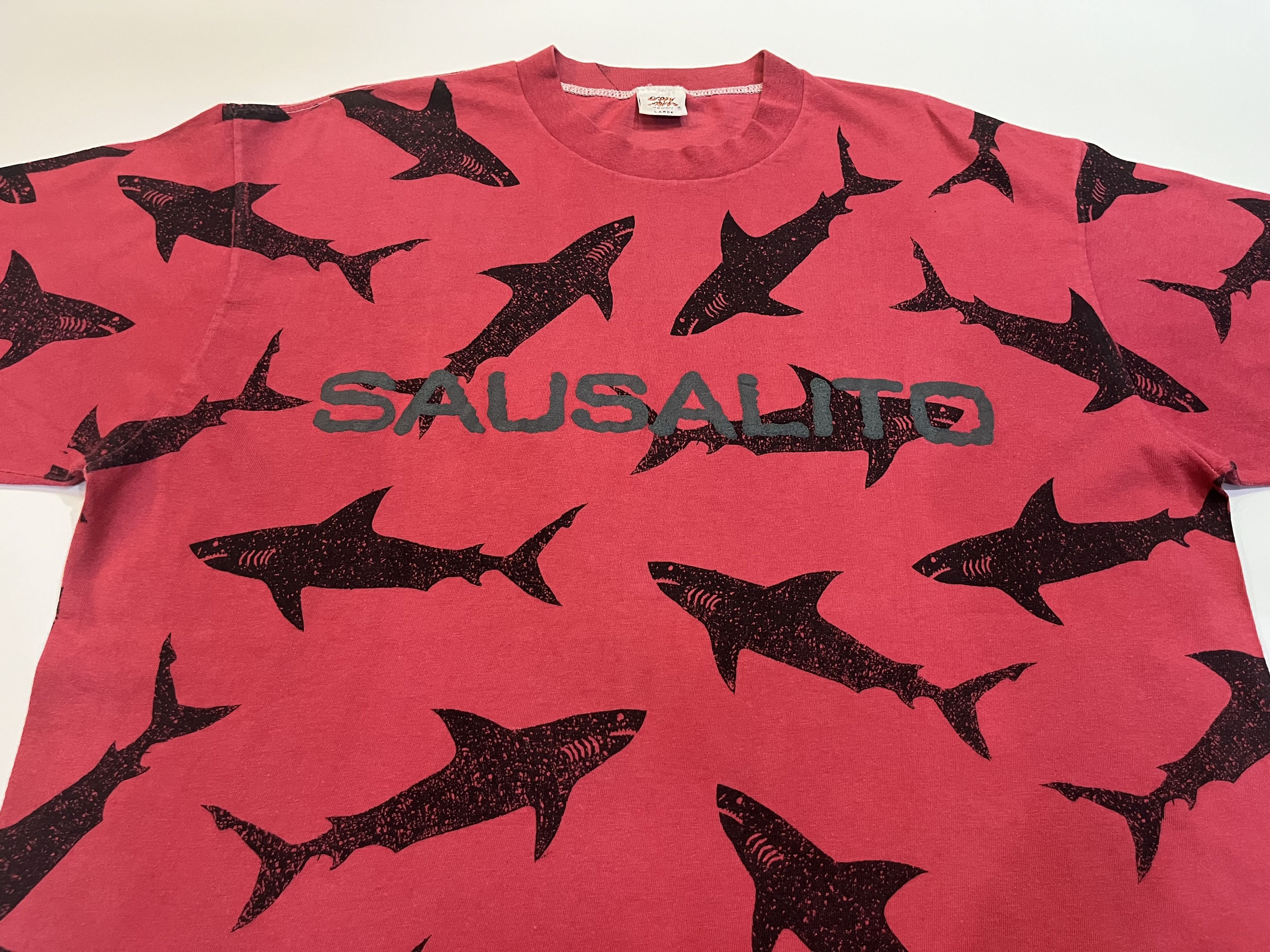 Vintage Vintage Crazy Shirt Sausalito Sharks Surf AOP T-Shirt Size US L / EU 52-54 / 3 - 4 Thumbnail