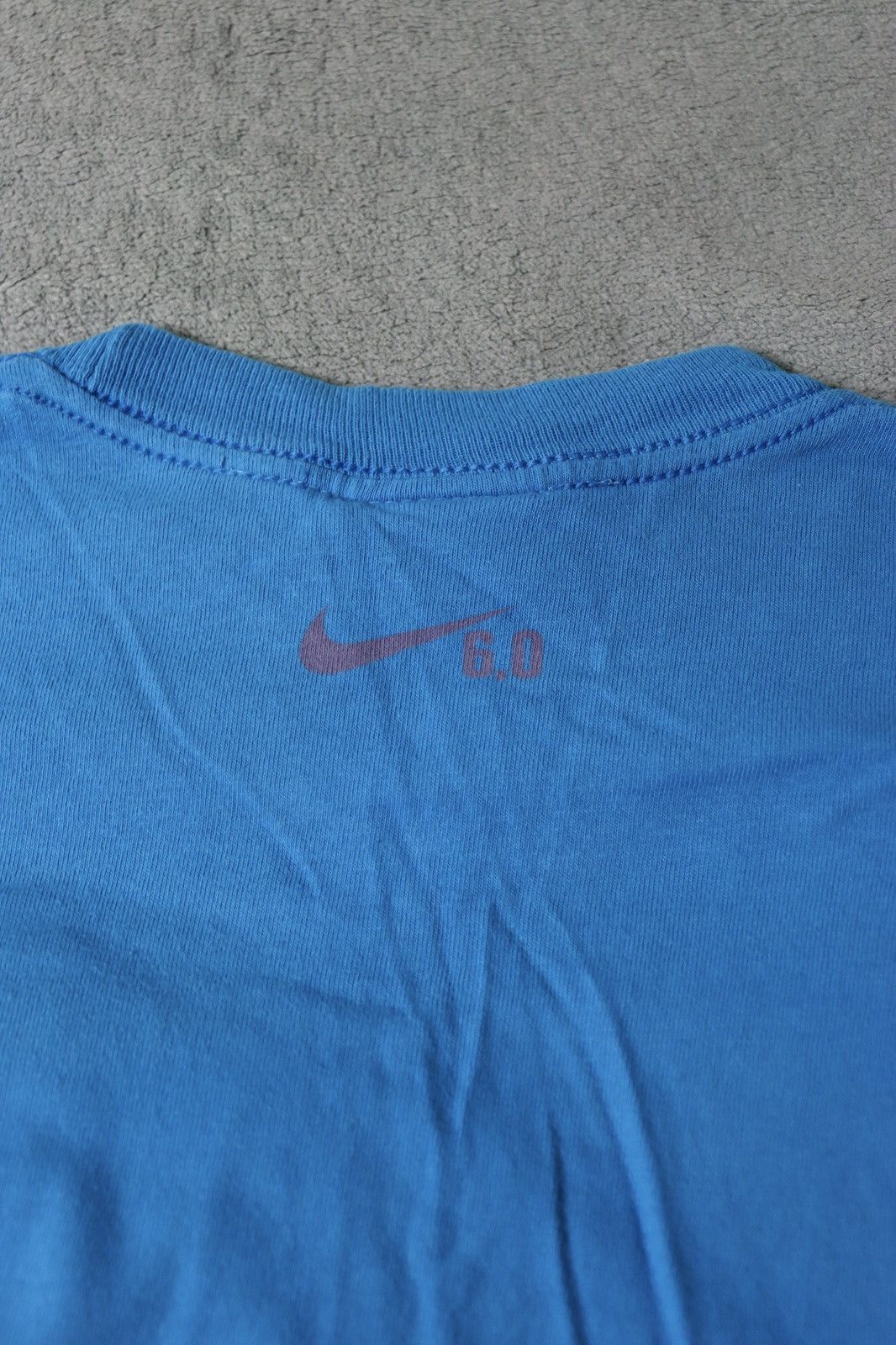 Nike Nike 6.0 Y2K Blue Graphic Tee Vintage 2000s Rare Streetwear Size US M / EU 48-50 / 2 - 5 Thumbnail