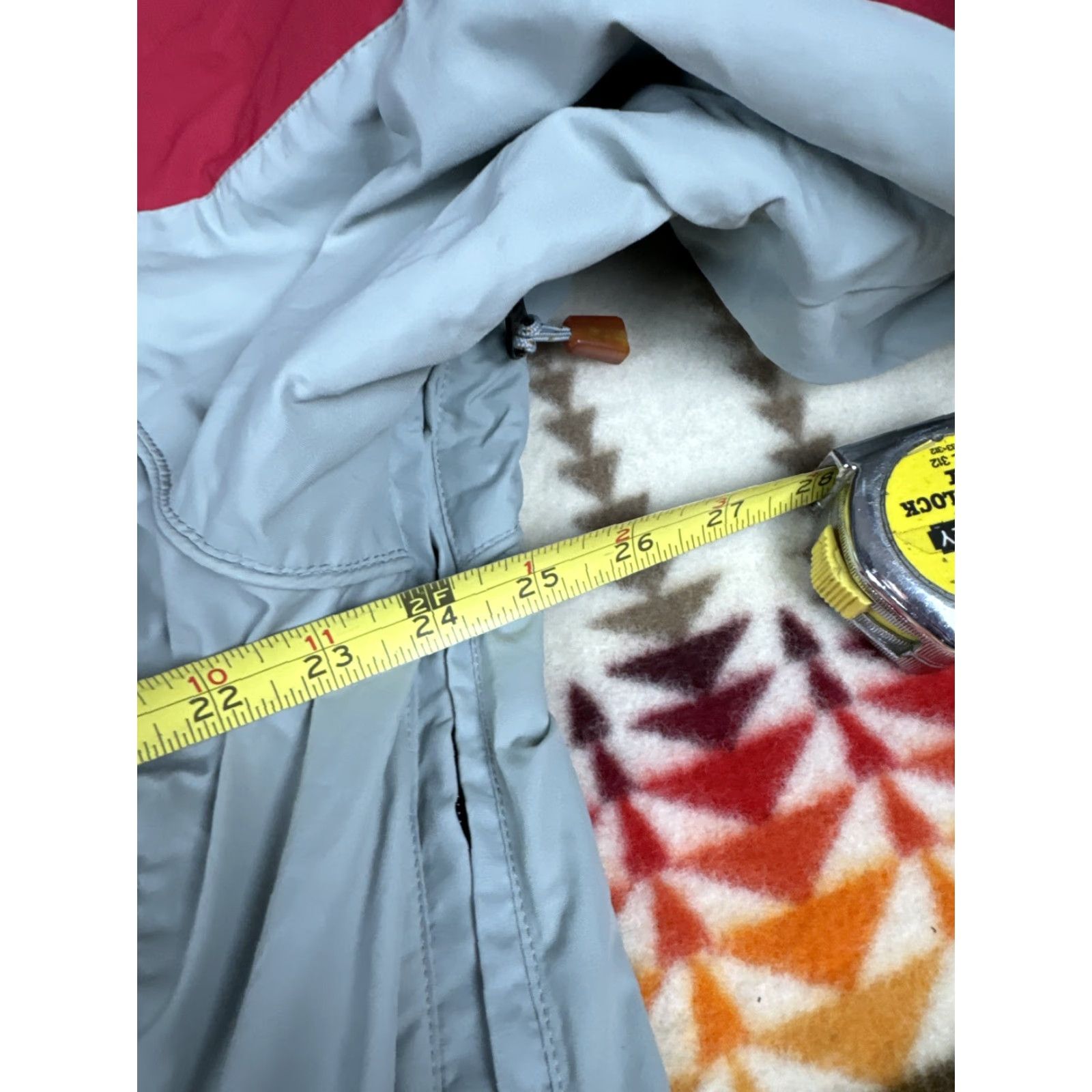 Vintage VINTAGE Gerry Hoodie Outdoor Jacket Full Zip Gray Mens L Outdoor Rain Coat Nylon Red & Gray Full Zip Jacket Mens L Size US L / EU 52-54 / 3 - 7 Thumbnail