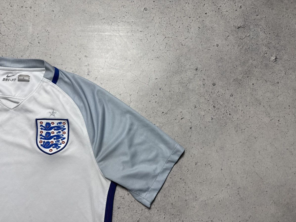 Nike Nike England Team 2016/2018 Vintage Soccer Jersey Football Size US M / EU 48-50 / 2 - 3 Thumbnail