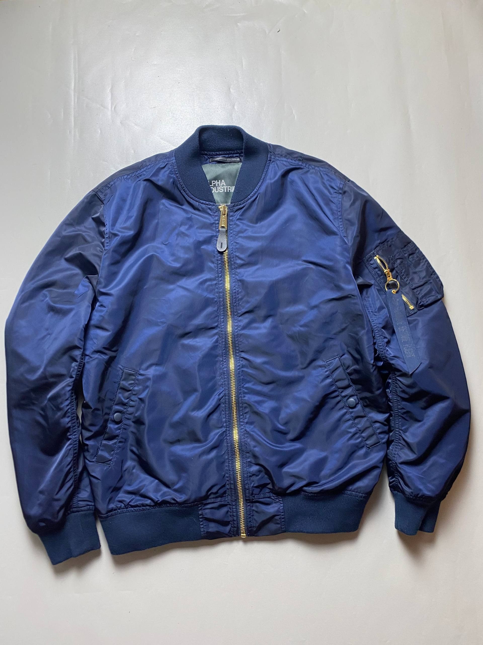 Alpha Industries Alpha Industries Bomber Size US XL / EU 56 / 4 - 1 Thumbnail