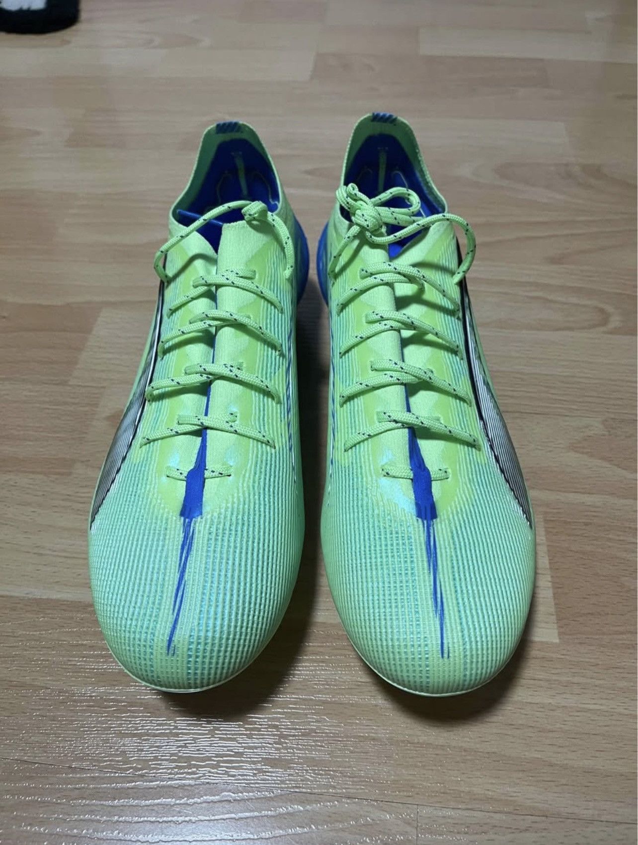 Puma Puma Ultra Ultimate 5 FG Size US 9 / EU 42 - 2 Thumbnail