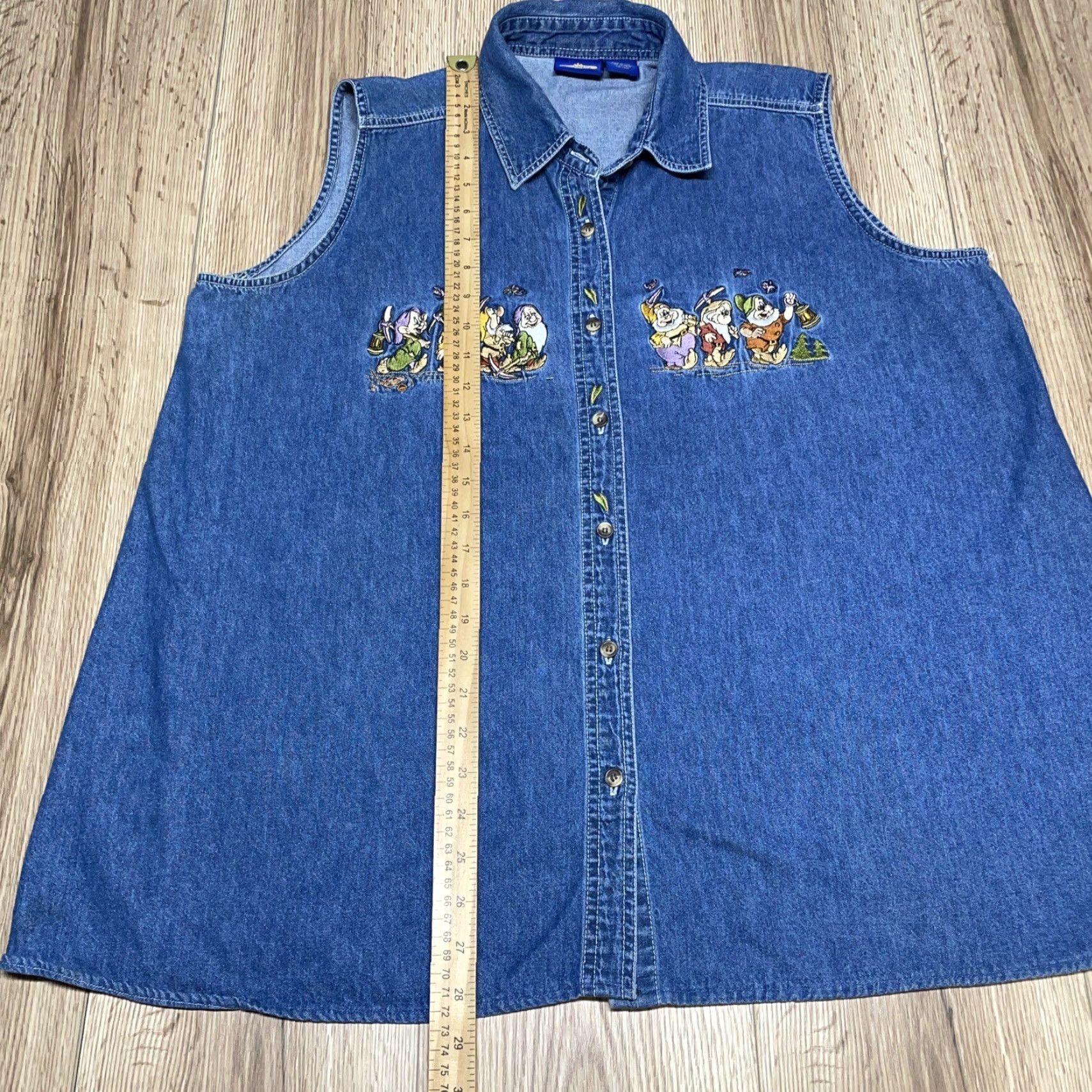 Disney VINTAGE Walt Disney Snow White Dwarfs Denim Button Up Shirt Unisex Adults Large Oversized Size L / US 10 / IT 46 - 4 Thumbnail