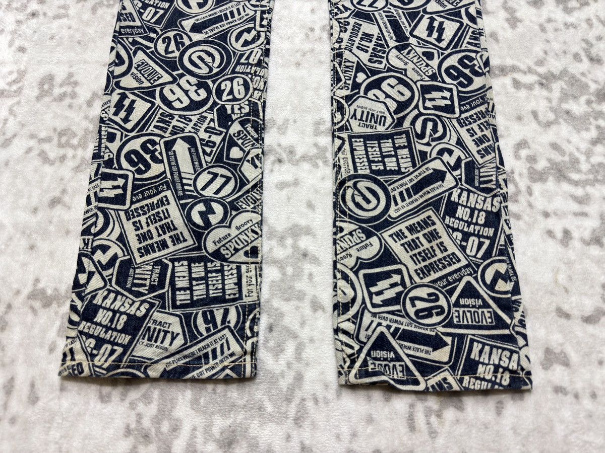Japanese Brand Vintage Original Jeans All Over Print Low Rise Denim Jeans Size US 29 - 7 Thumbnail