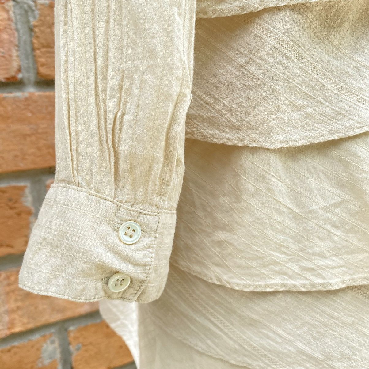 Designer × Japanese Brand A.T Ivory Tiered Ruffle Blouse Size L / US 10 / IT 46 - 25 Thumbnail