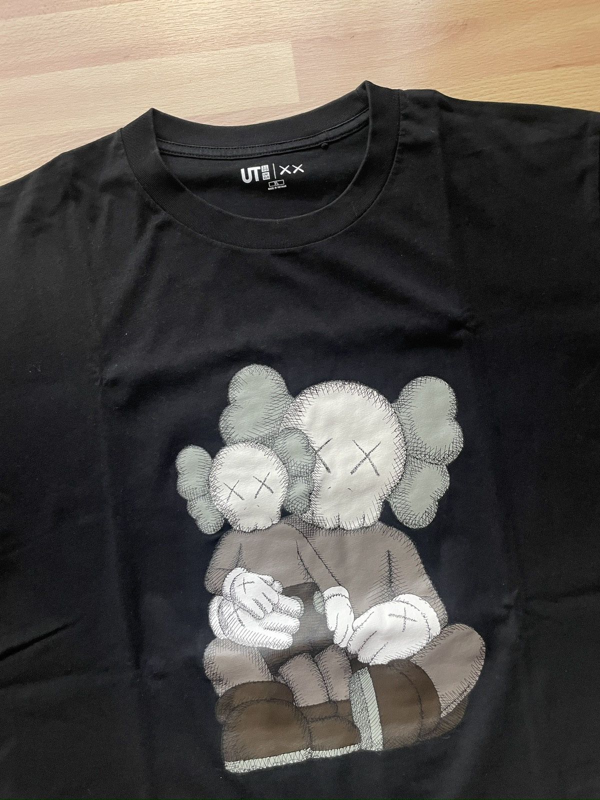Kaws × Uniqlo Uniqlo KAWS UT Graphic Tee Size US L / EU 52-54 / 3 - 2 Thumbnail