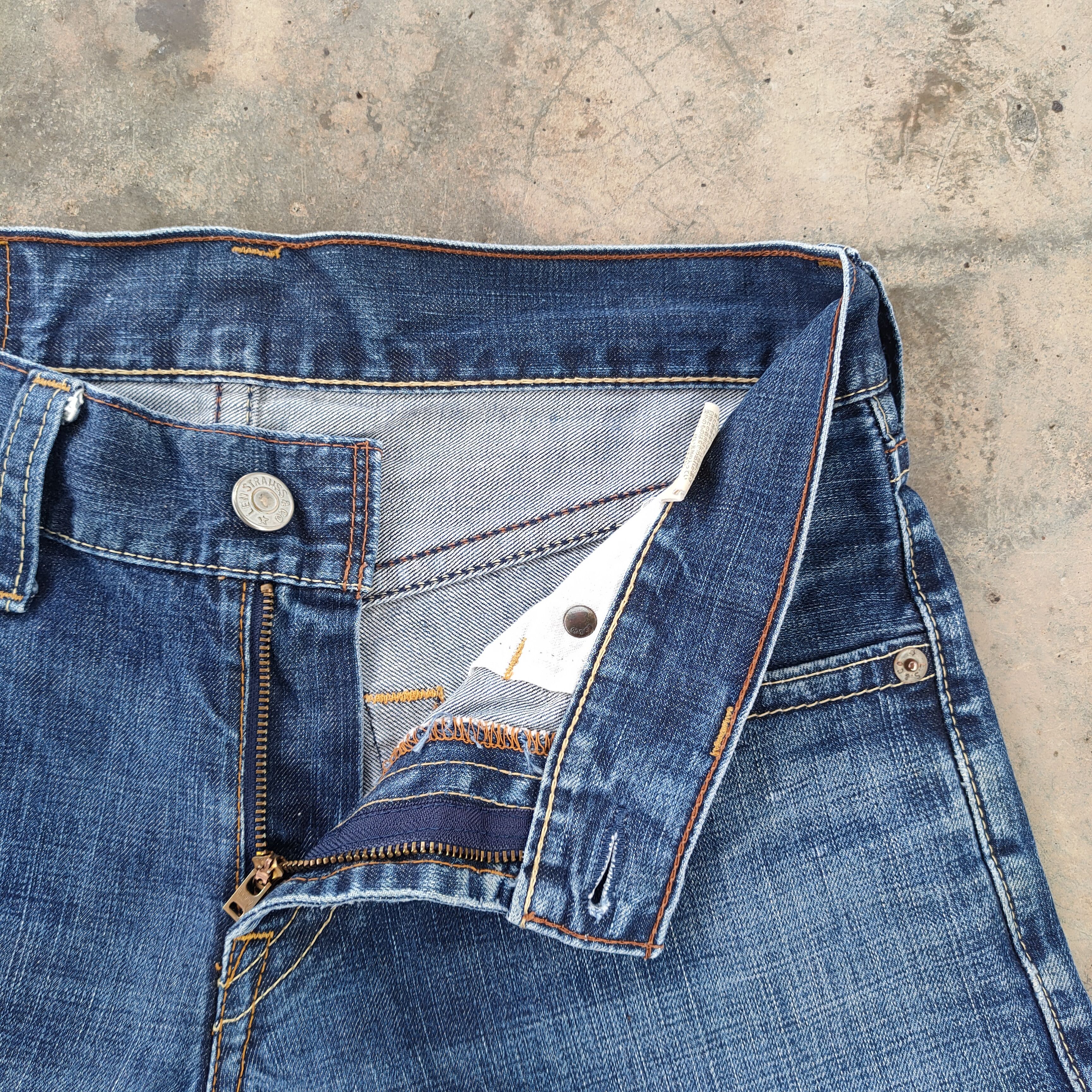 Levi's Vintage Clothing VINTAGE LEVI'S 507 BOOTCUT FLARE FADED RIPPED JEAN PANTS Size US 34 / EU 50 - 8 Thumbnail