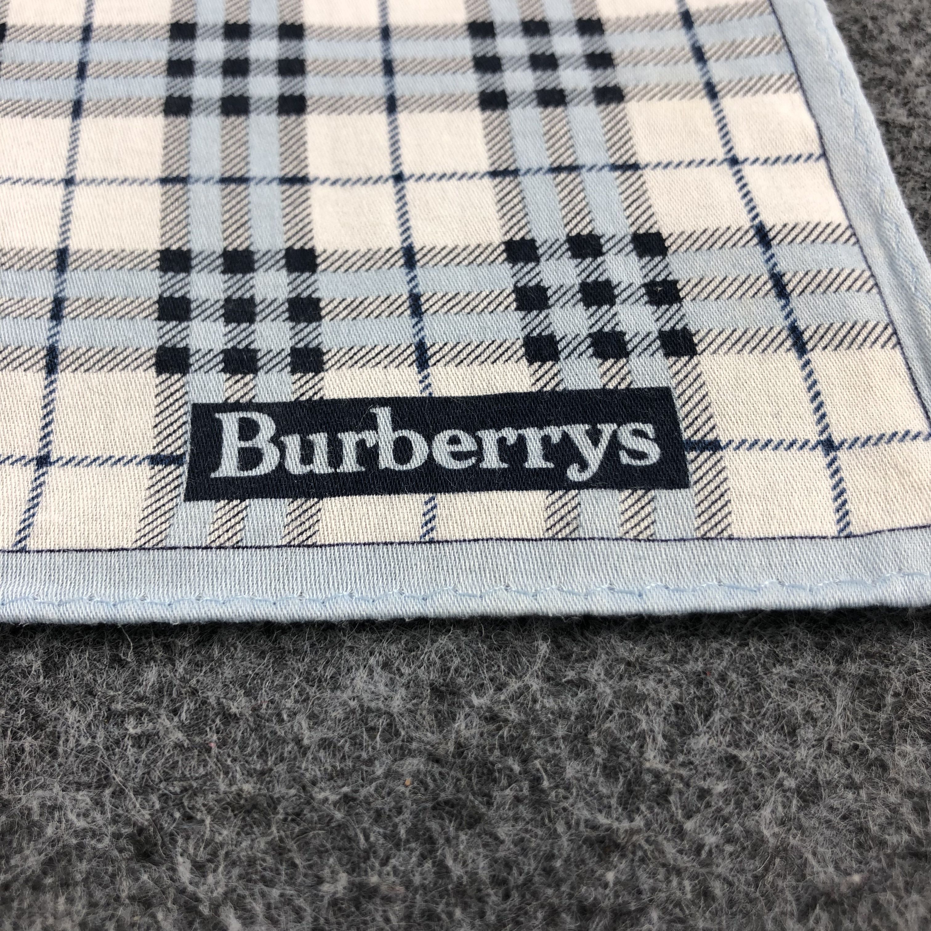 Burberry Burberrys Handkerchief Neckerchief Bandana H1389 Size ONE SIZE - 3 Thumbnail