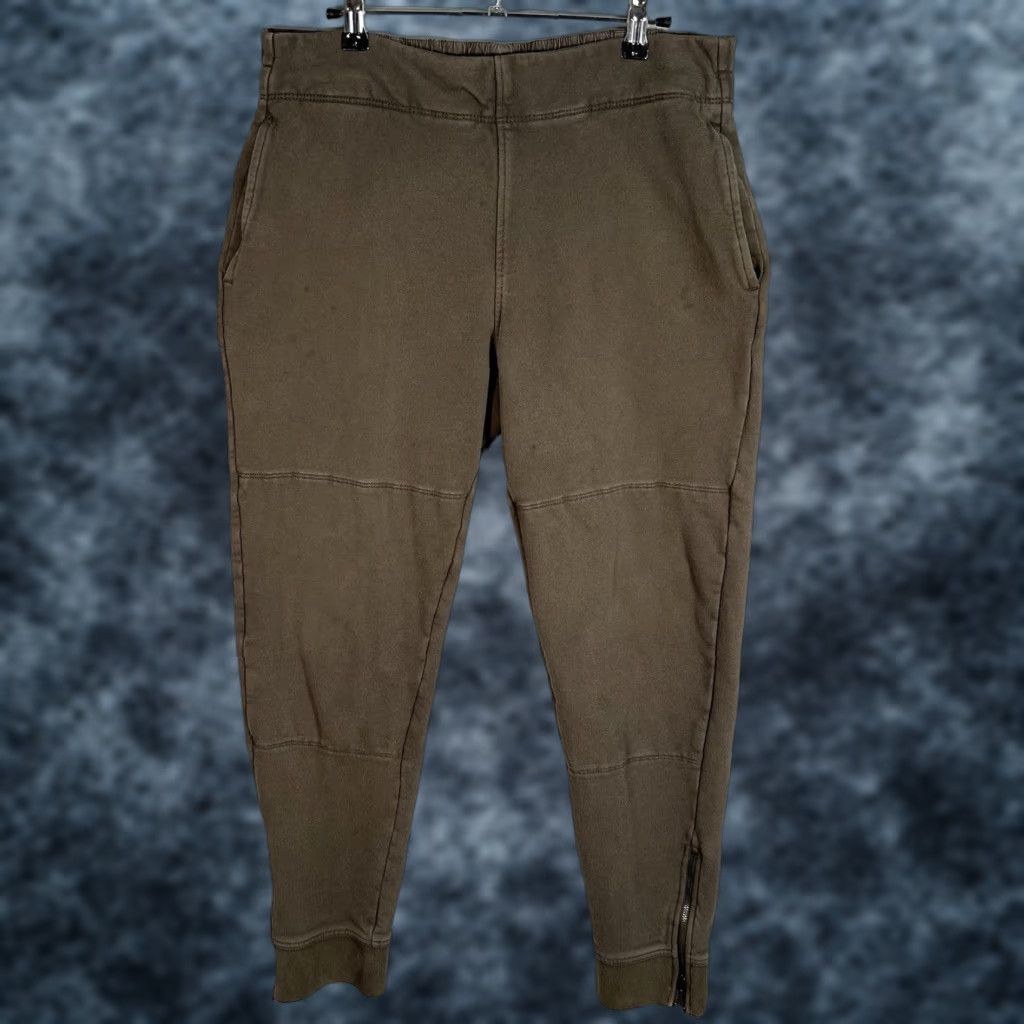 Uniqlo VINTAGE Uniqlo Lemaire Jogger Sweatpants Adult Medium Brown Ankle Zip Mens Sweatpants 90s/2000s Style Gender: Mens Size US 31 - 1 Thumbnail