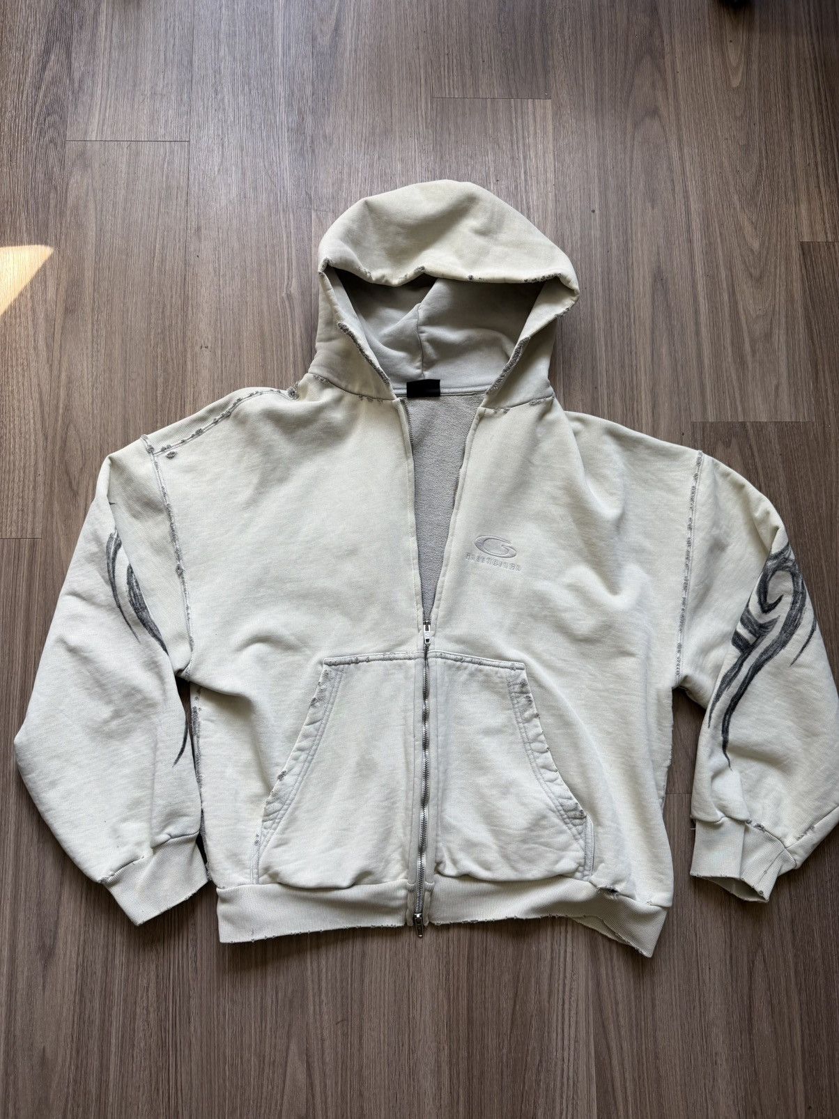 Balenciaga Cream Balenciaga Zip Up Size US S / EU 44-46 / 1 - 1 Thumbnail