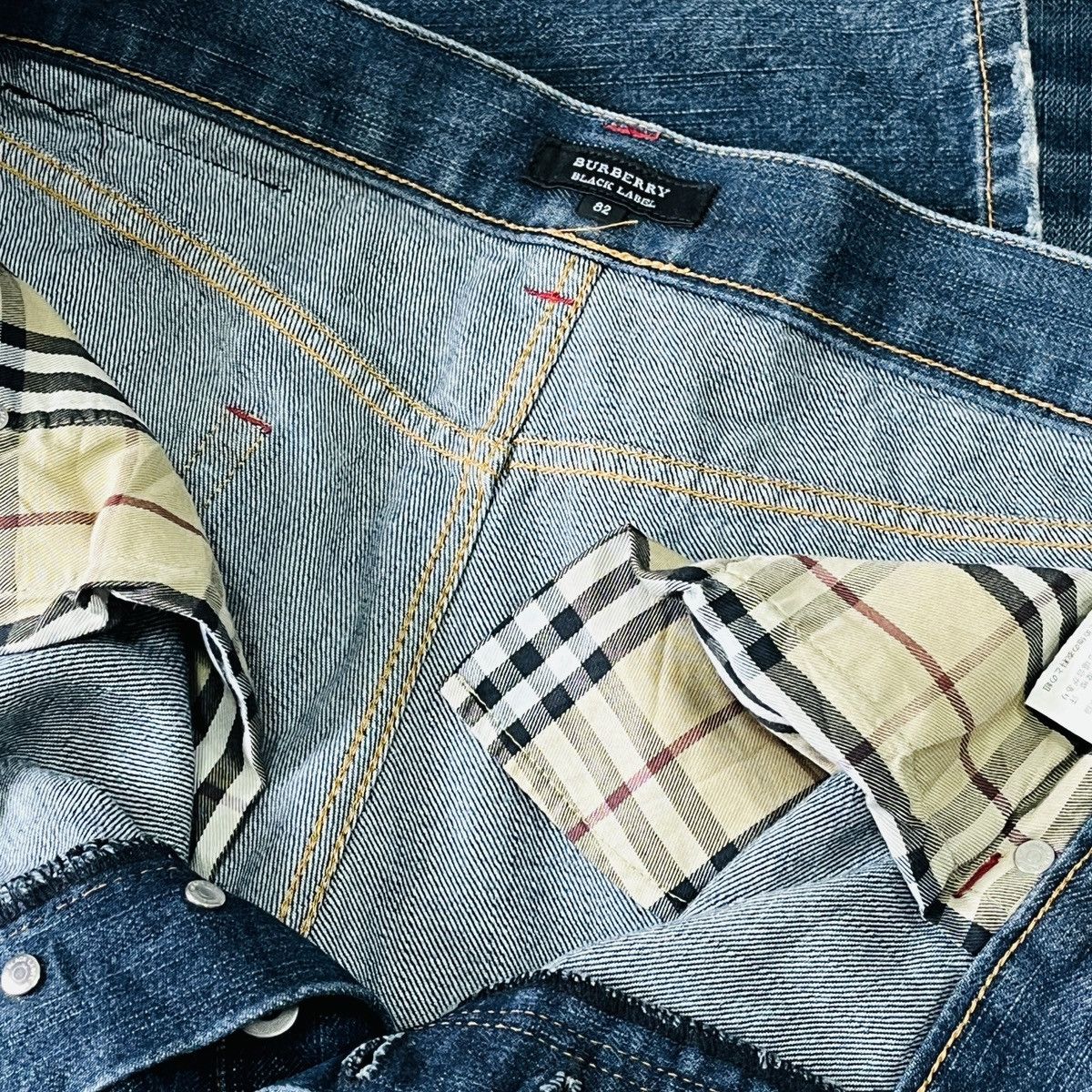 Black Label × Burberry × Vintage Burberry Black Label Distressed Denim Jeans Size US 34 / EU 50 - 18 Thumbnail