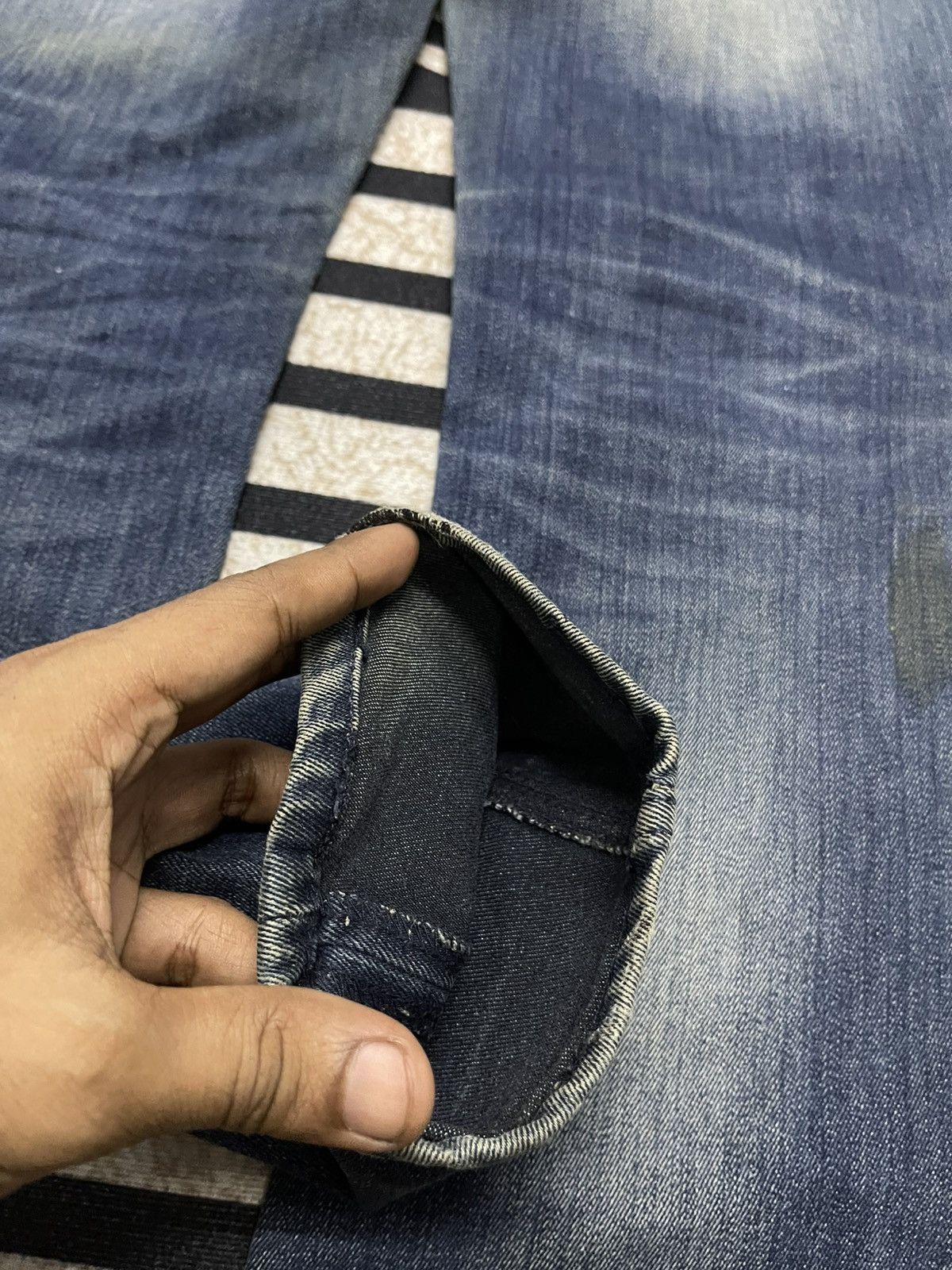 Nudie Jeans 2000s NUDIE JEANS CO SKINNY JEANS WASHABLE DISTRESSED JEANS Size US 29 - 25 Thumbnail