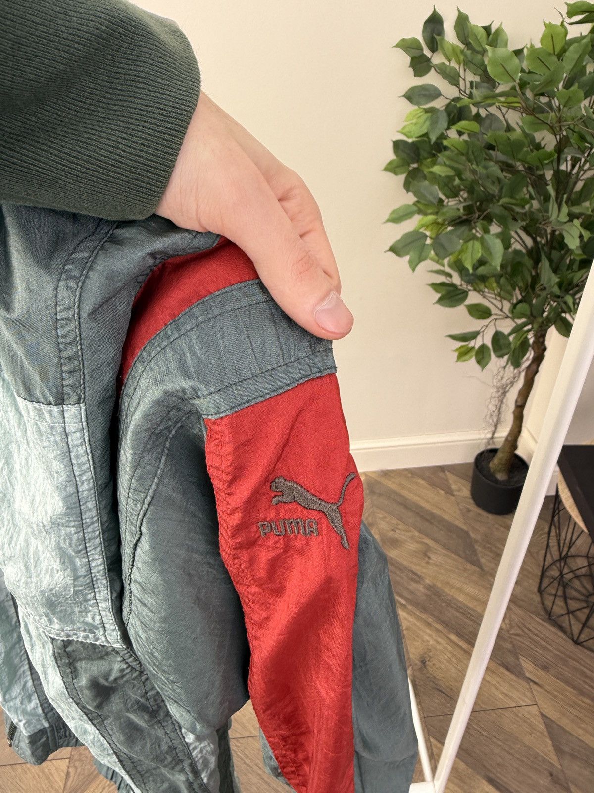 Puma Puma 90s Vintage Windbreaker Track Jacket Grey Red Size US L / EU 52-54 / 3 - 6 Thumbnail