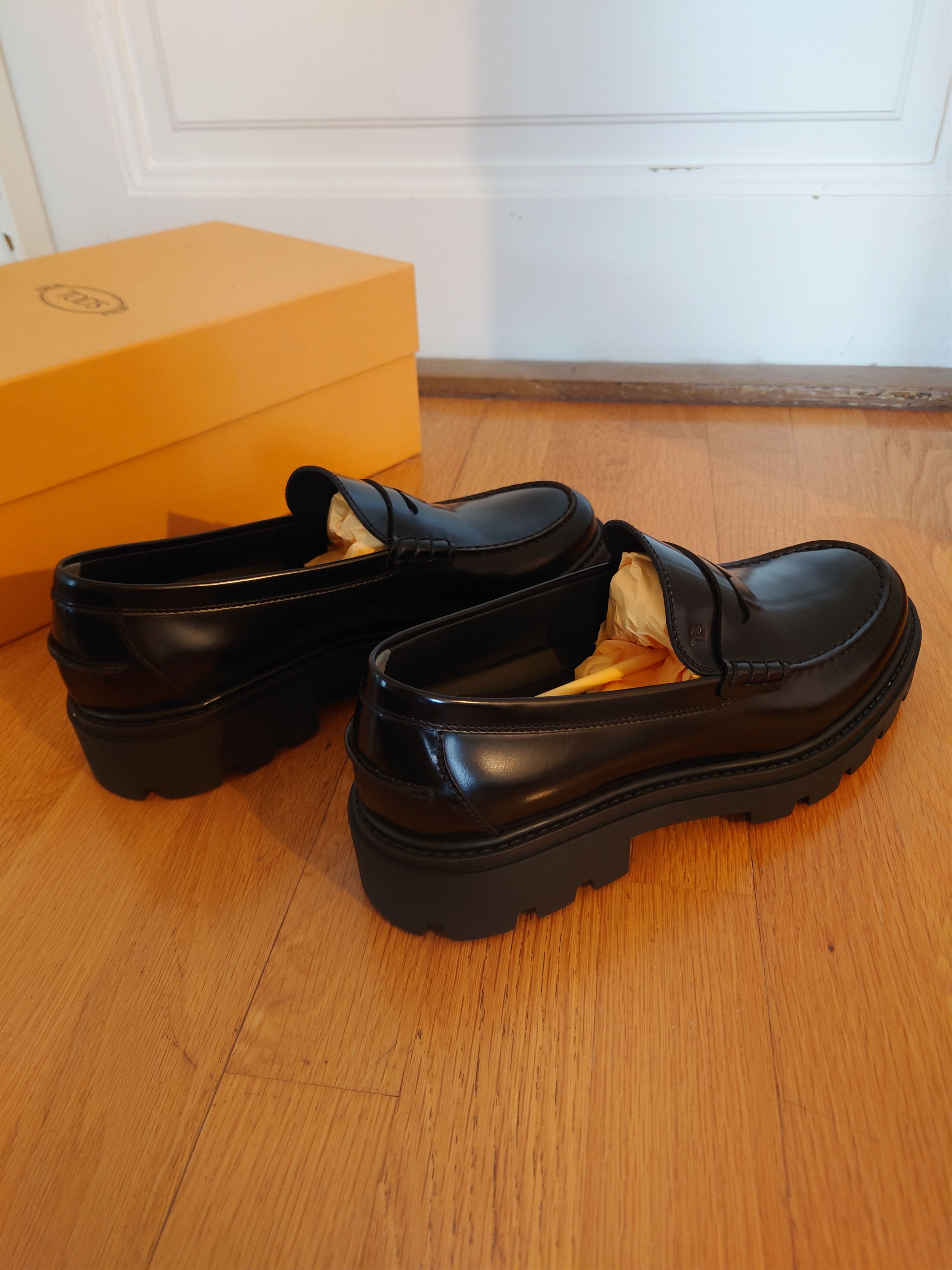 Tod's TOD's Patent leather loafers Size US 10 / EU 43 - 4 Thumbnail