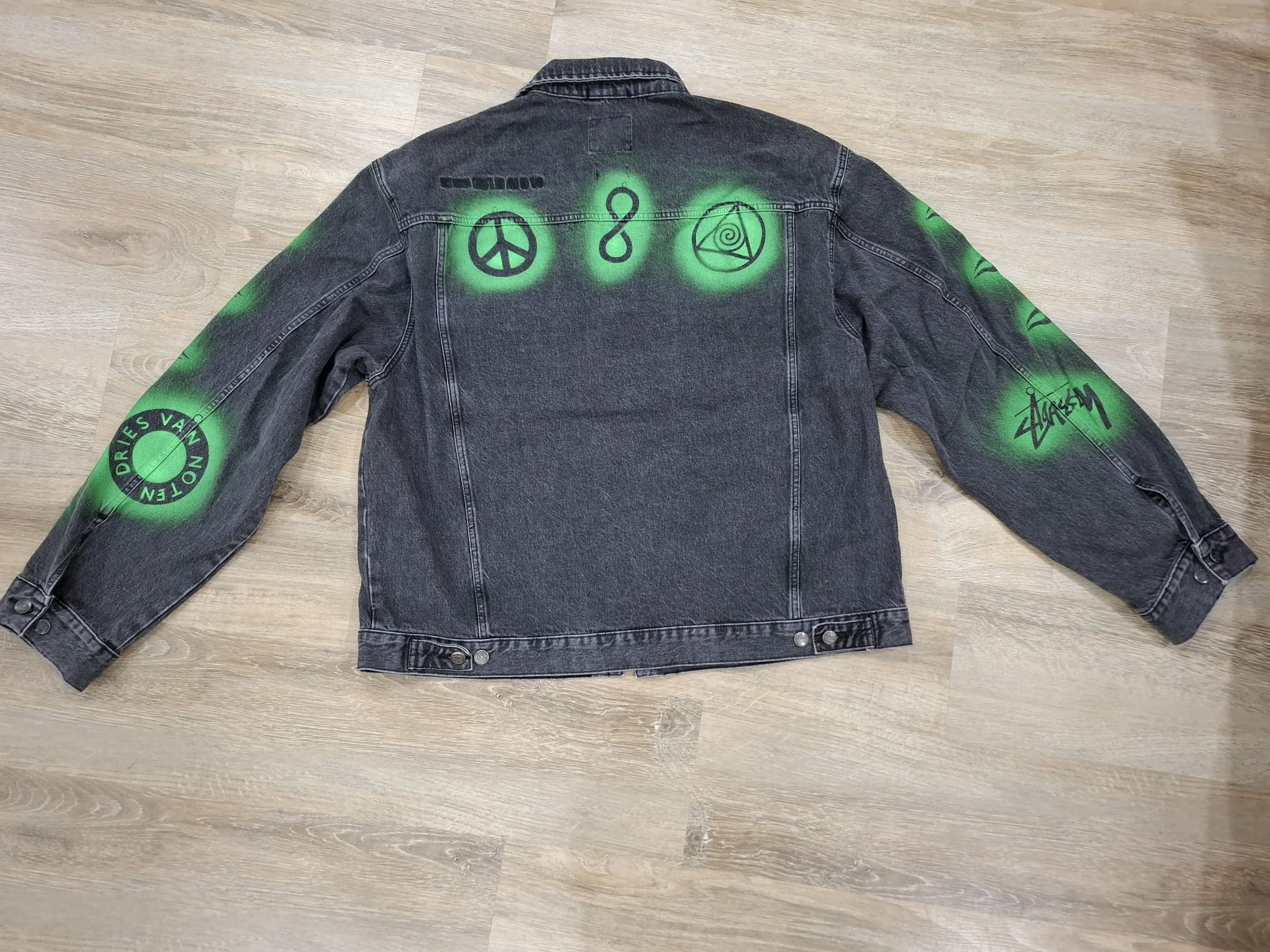 Dries Van Noten × Stussy Hand-Stencilled Denim Jacket Size US XXL / EU 58 / 5 - 12 Thumbnail