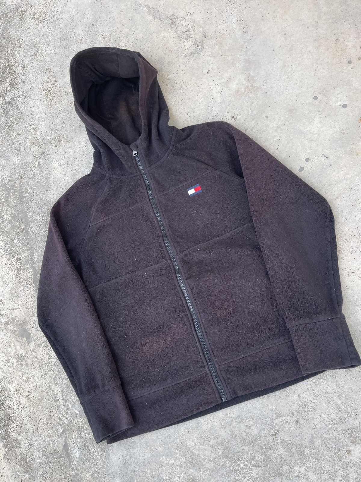 Tommy Hilfiger × Vintage Vintage Faded Black Tommy Hilfiger Zip Up Fleece Size US M / EU 48-50 / 2 - 2 Thumbnail