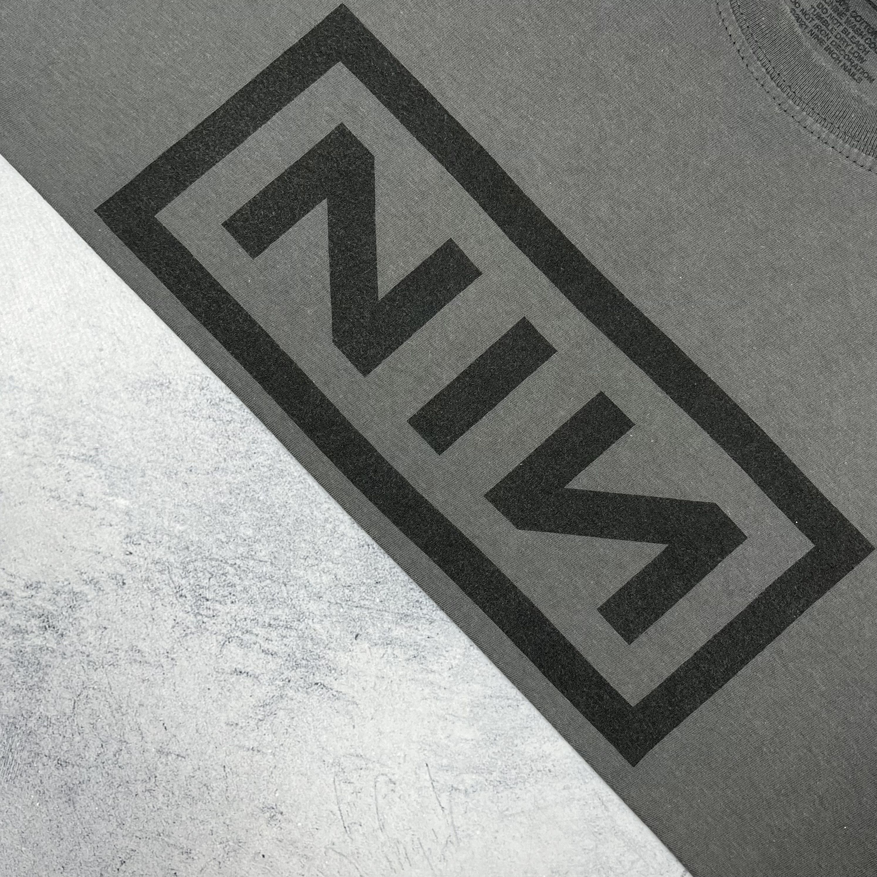 Band Tees Vintage Nine Inch Nails NIN Rock Band T Shirt 00’s Size US M / EU 48-50 / 2 - 8 Thumbnail