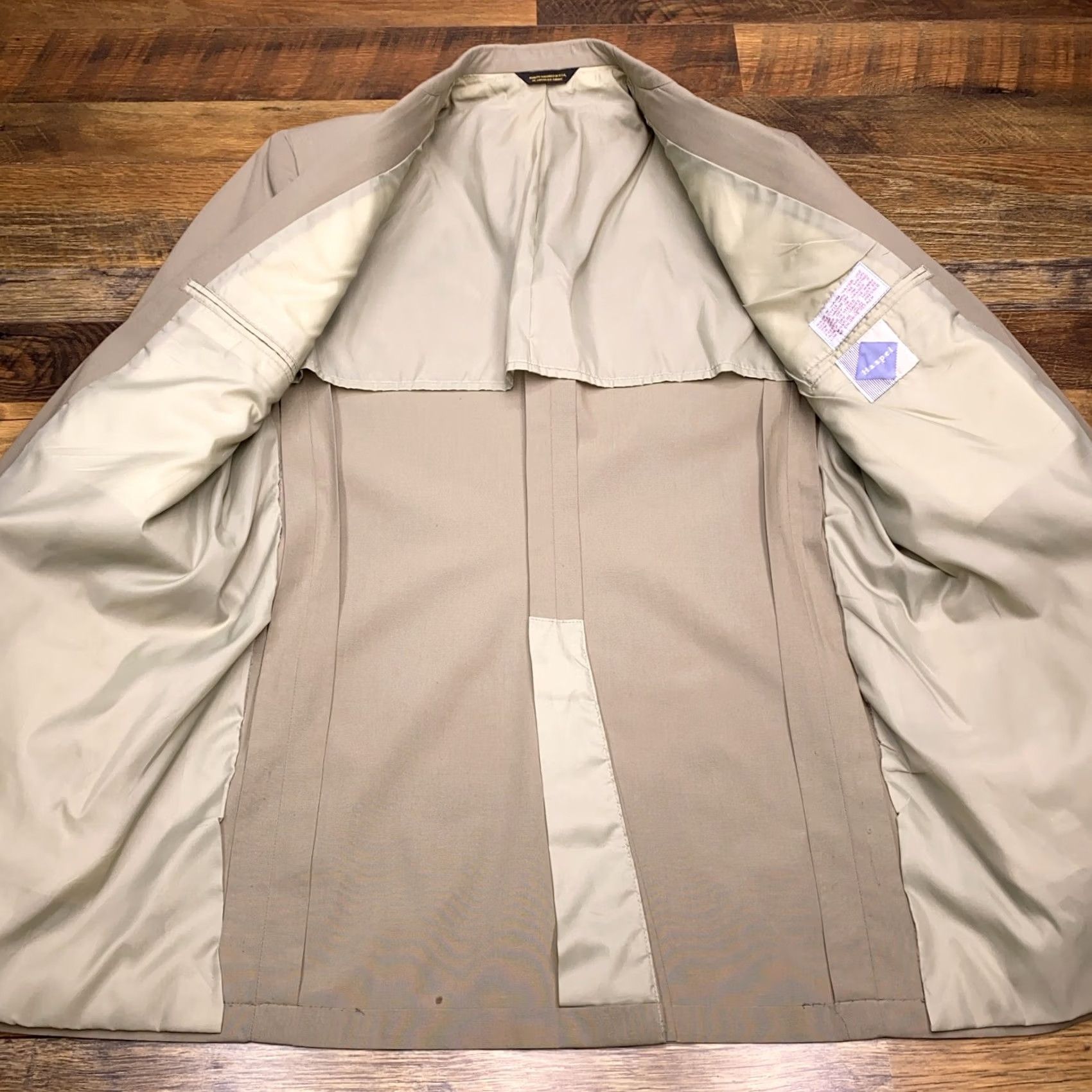 Vintage VINTAGE Haspel Sport CoatMens 44 Tan Beige Single-Breasted 2-Button Notch Lapel Regular Sleeve Four-Button Solid Button Front Jacket Coat Regular Mens Size US S / EU 44-46 / 1 - 3 Thumbnail