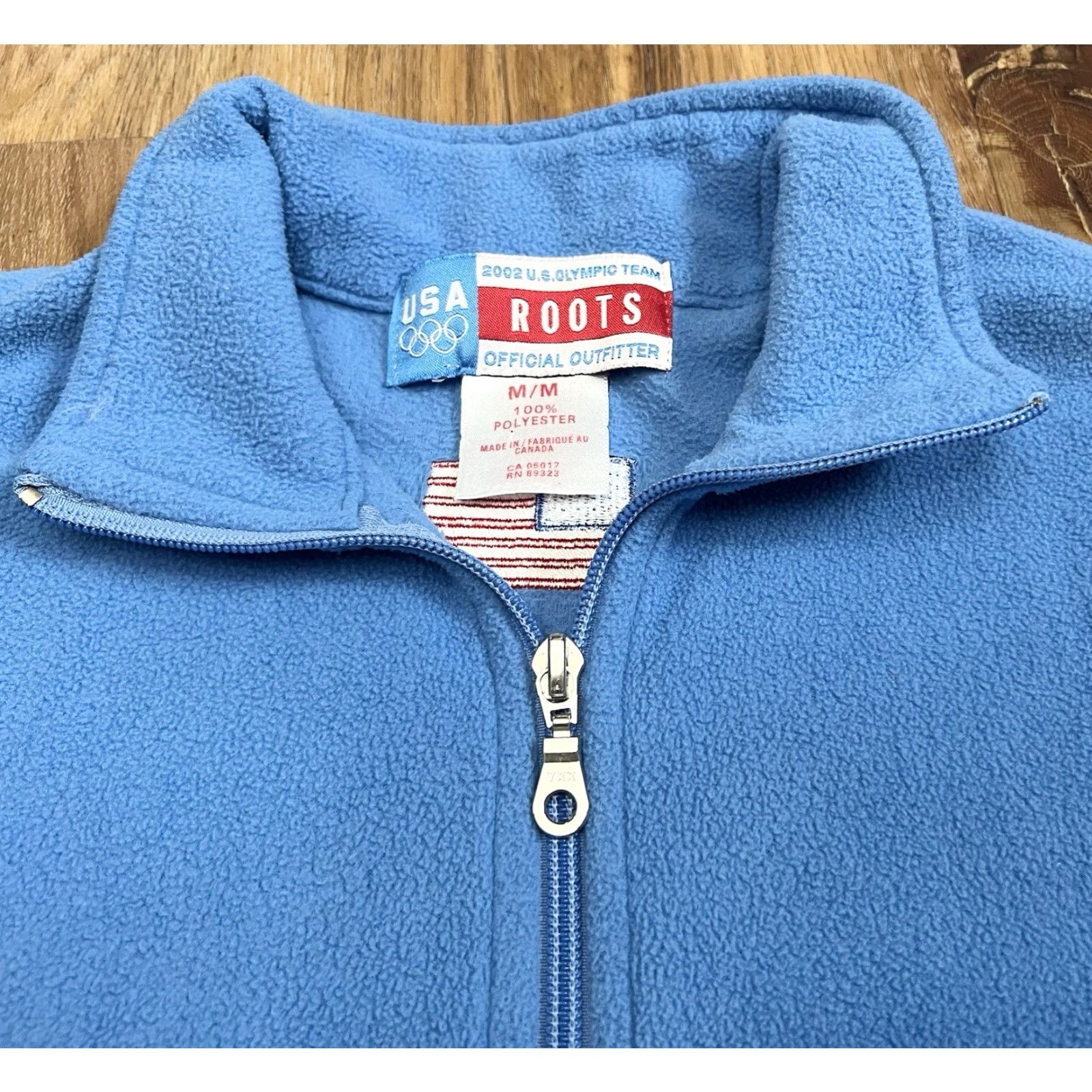 Roots VINTAGE Roots USA Olympic Team Unisex M Quarter Zip Fleece Pullover Sweatshirt 1/4 Zip Blue 2002 Mens Womens Sleeve 23.25” Size US M / EU 48-50 / 2 - 3 Thumbnail
