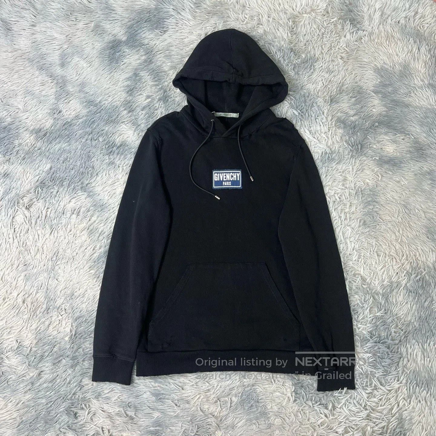 Givenchy Givenchy Distressed Sweatshirt Size S. Size US S / EU 44-46 / 1 - 1 Thumbnail
