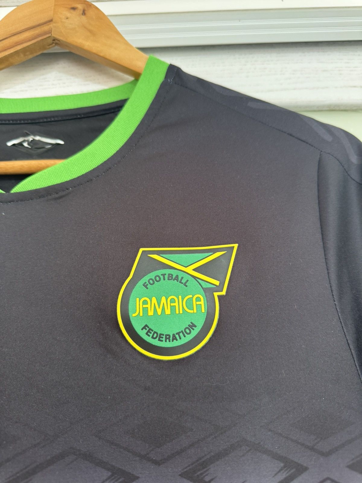 Umbro Jamaica 2018-2020 Away Soccer Jersey Football Kit Shirt Size US S / EU 44-46 / 1 - 10 Thumbnail