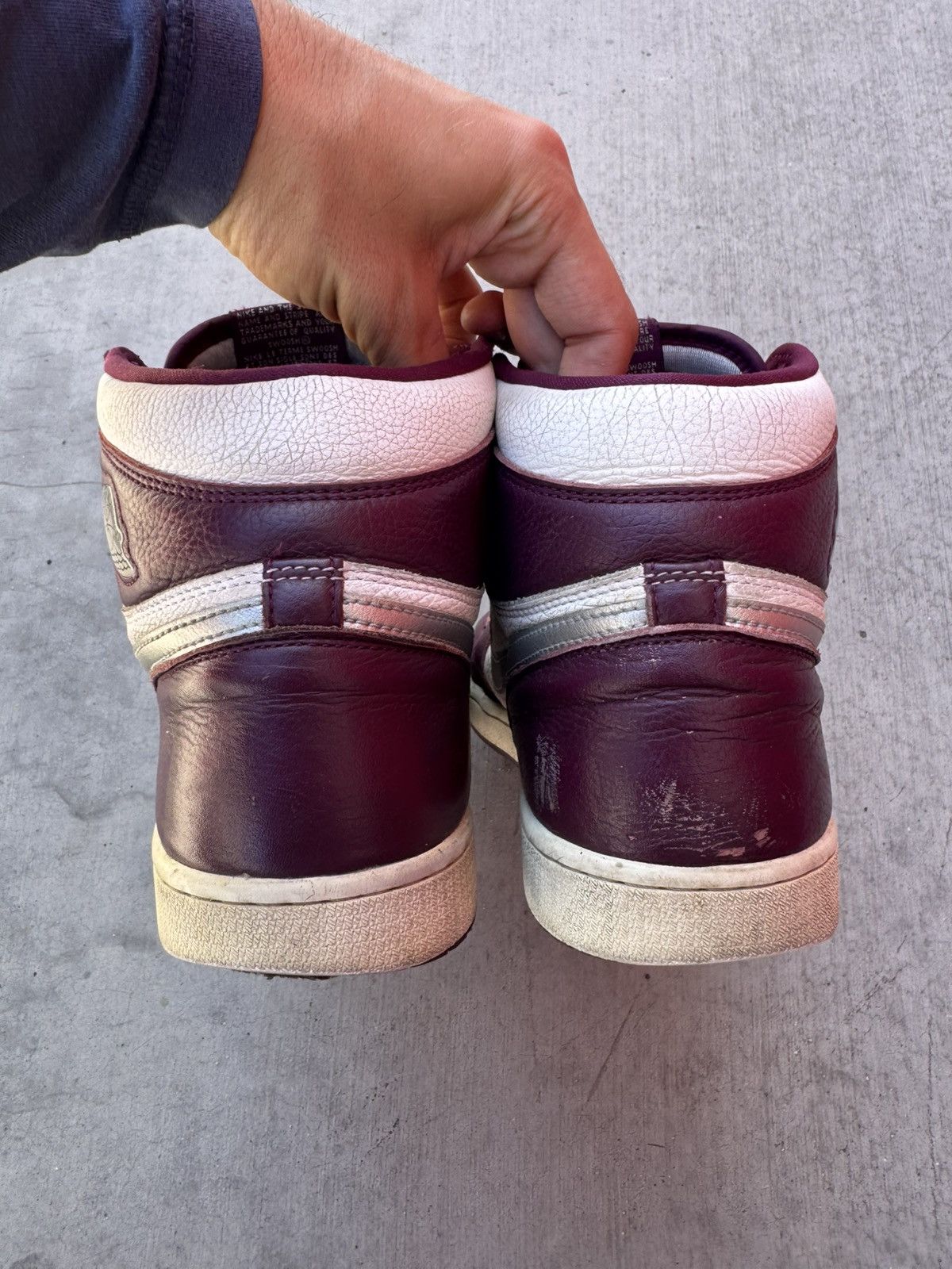 Jordan Brand JORDAN 1 RETRO HIGH OG BORDEAUX SIZE 12 Size US 12 / EU 45 - 4 Thumbnail