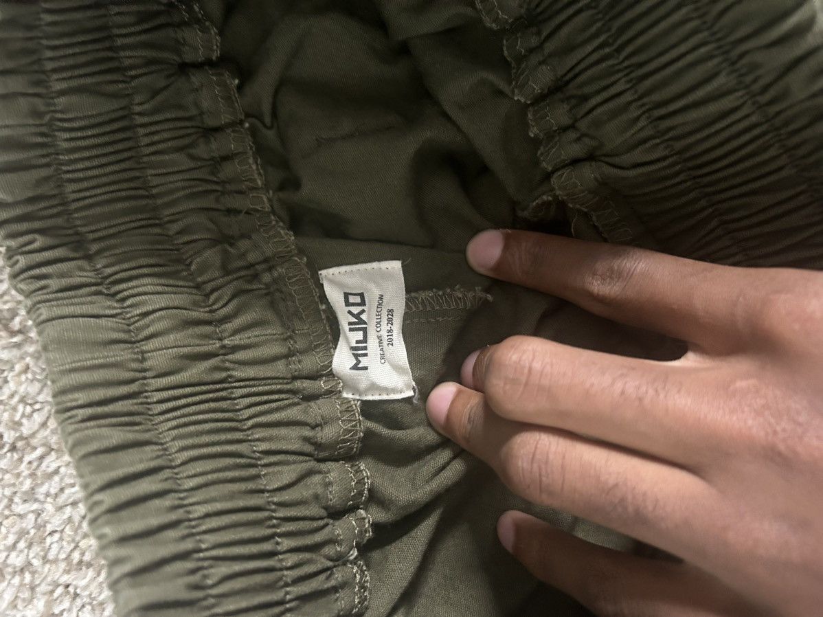 Other Multi pocket cargo shorts Size US 33 - 3 Thumbnail