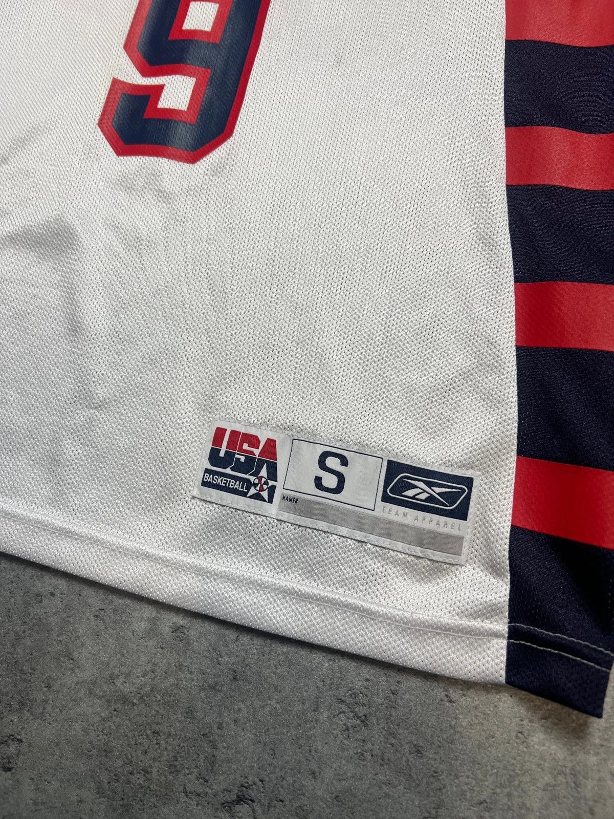 Reebok White LeBron james basketball USA reebok jersey 9 Size US S / EU 44-46 / 1 - 4 Thumbnail