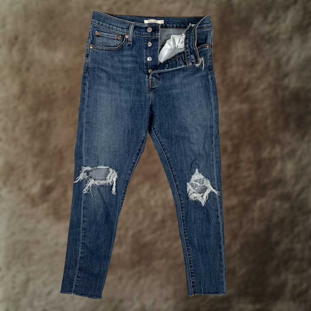 Levi's Levi's Wedgie Skinny High Rise Jeans Womens 30 Blue Medium Wash Distressed Denim Size 30" / US 8 / IT 44 - 1 Thumbnail