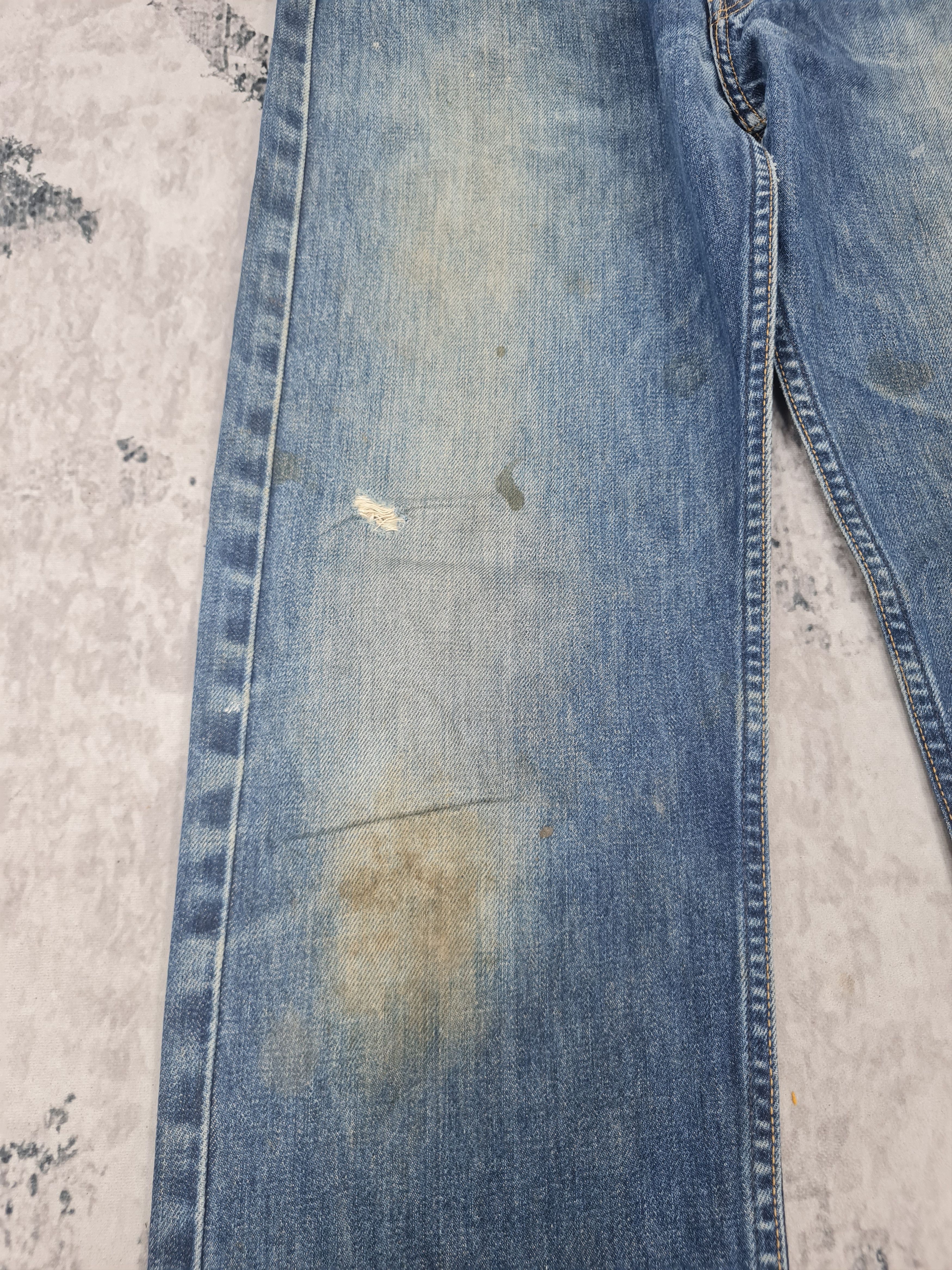 Levi's Vintage LEVIS 501 Ripped Rust Stain Jeans L0394 Size 33X31 Size US 33 - 3 Thumbnail