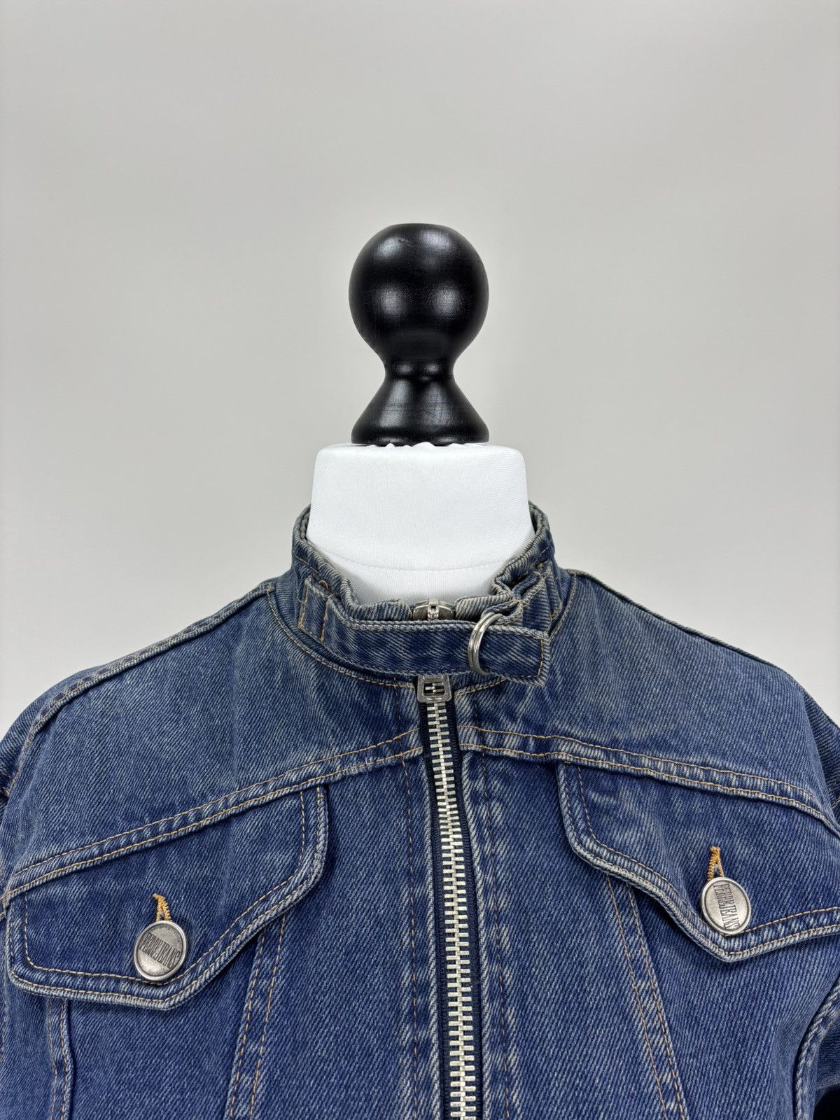 Gianfranco Ferre × Vintage Womens vintage denim jacket Gianfranco Ferre Jeans Size 36 Size XS / US 0-2 / IT 36-38 - 4 Thumbnail