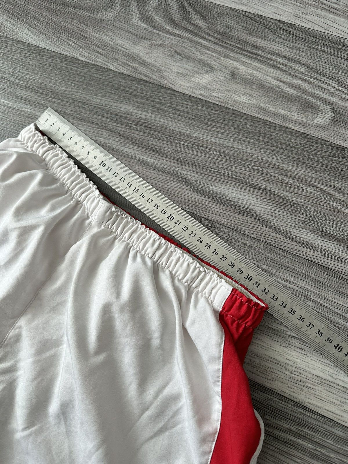 Nike Nike Vintage Arsenal London Shorts 2002/2004 hype y2k Size US 30 / EU 46 - 7 Thumbnail
