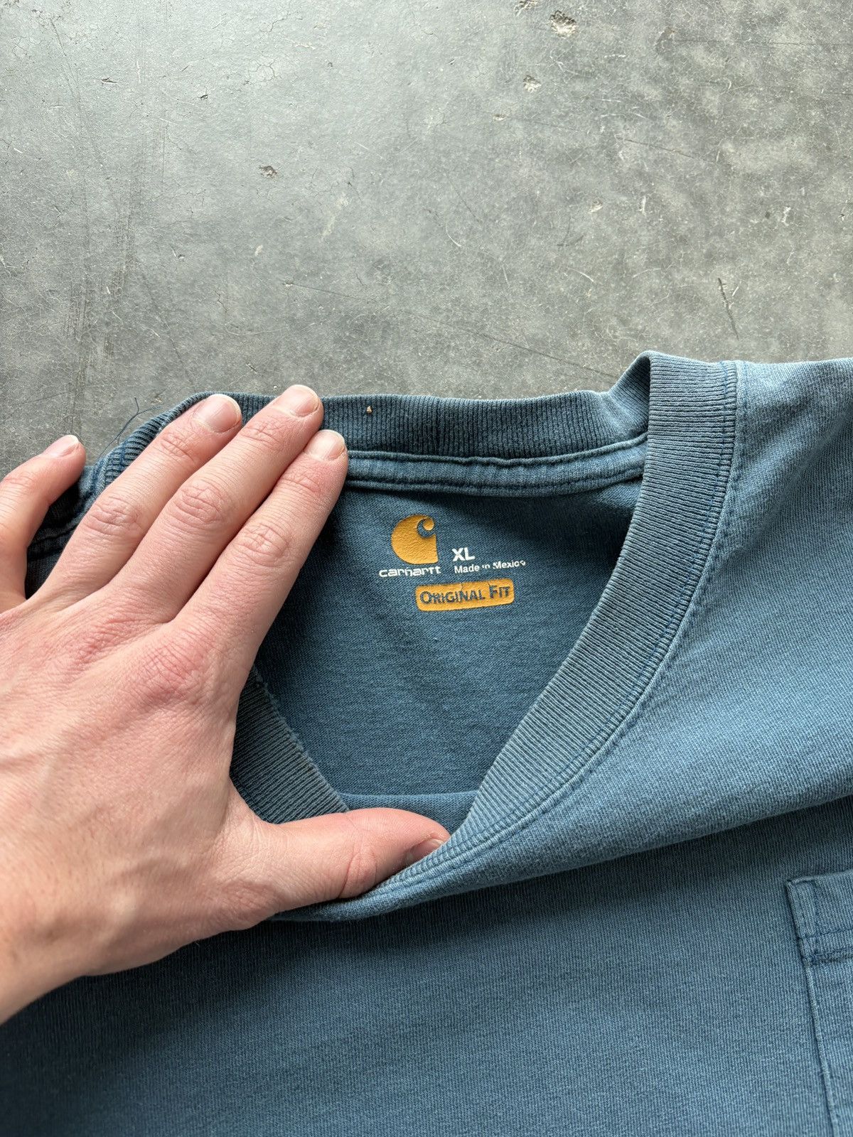Carhartt Vintage Y2K Carhartt Longsleeve Pocket Tee Size US XL / EU 56 / 4 - 7 Thumbnail