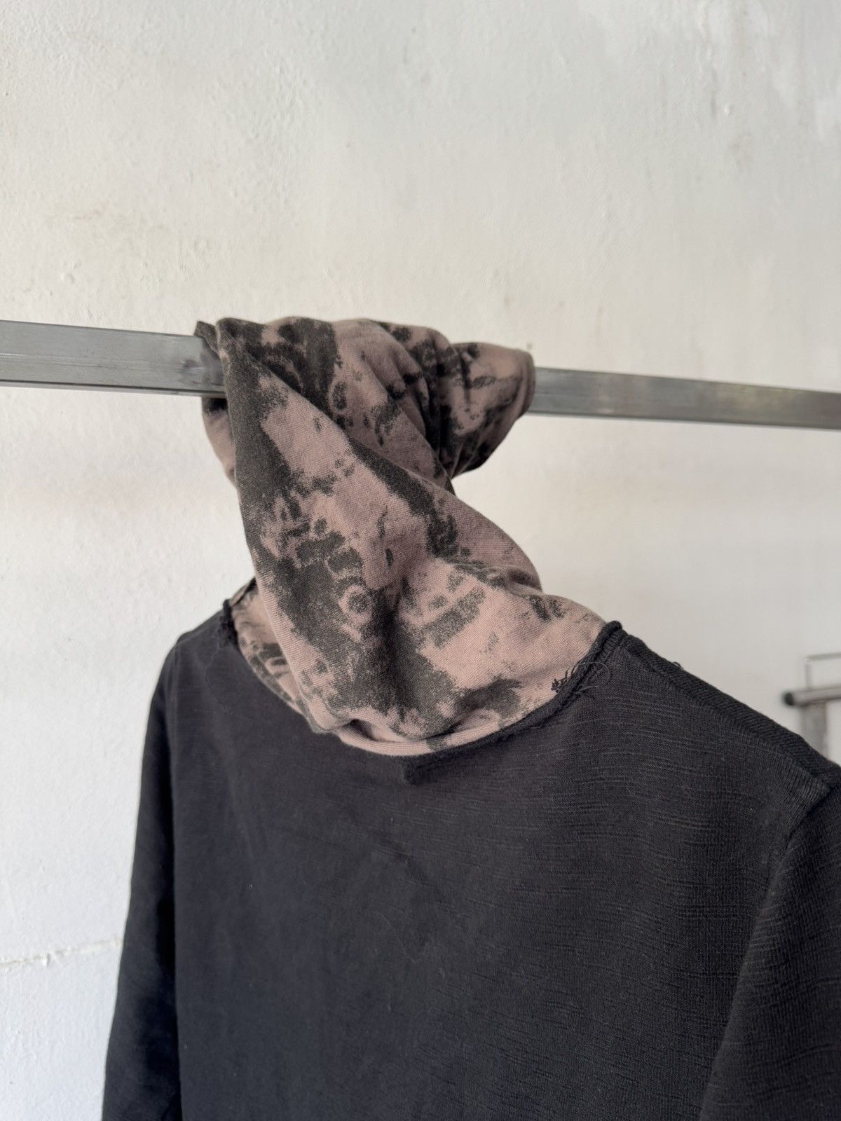 If Six Was Nine 00s in the attic velvet poem cowl neck distressed sweater Size US S / EU 44-46 / 1 - 14 Thumbnail
