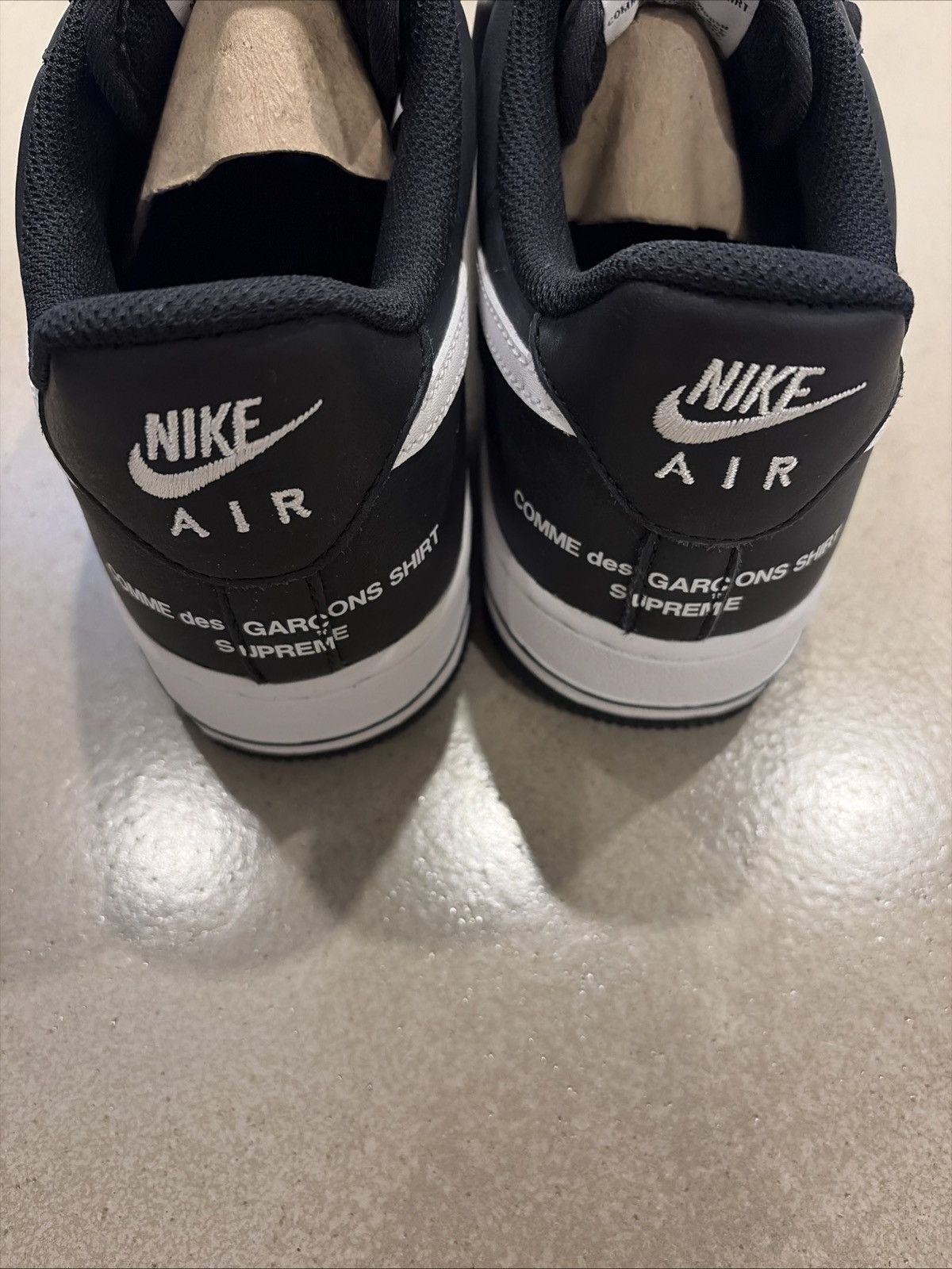 Comme des Garcons SHIRT × Nike × Supreme Nike Air Force 1 Supreme CDG Split Swoosh Size US 7 / EU 40 - 4 Thumbnail