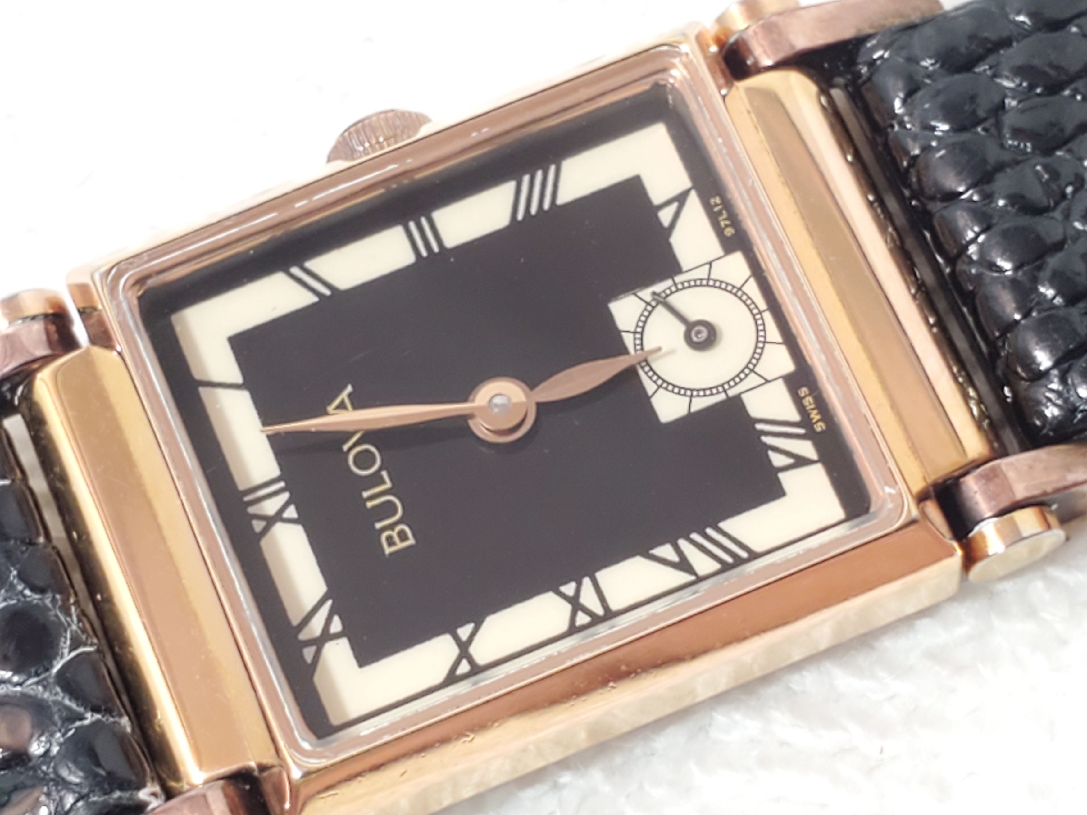 Bulova Vintage Bulova Womens Tank Watch 15 Jewels Roman Numerals Size ONE SIZE - 2 Thumbnail