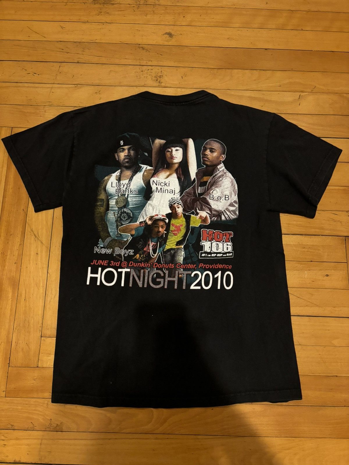 Rap Tees × Vintage Vtg 2010 Rap Tee Hot Night Tour Concert T-shirt Size US M / EU 48-50 / 2 - 4 Thumbnail