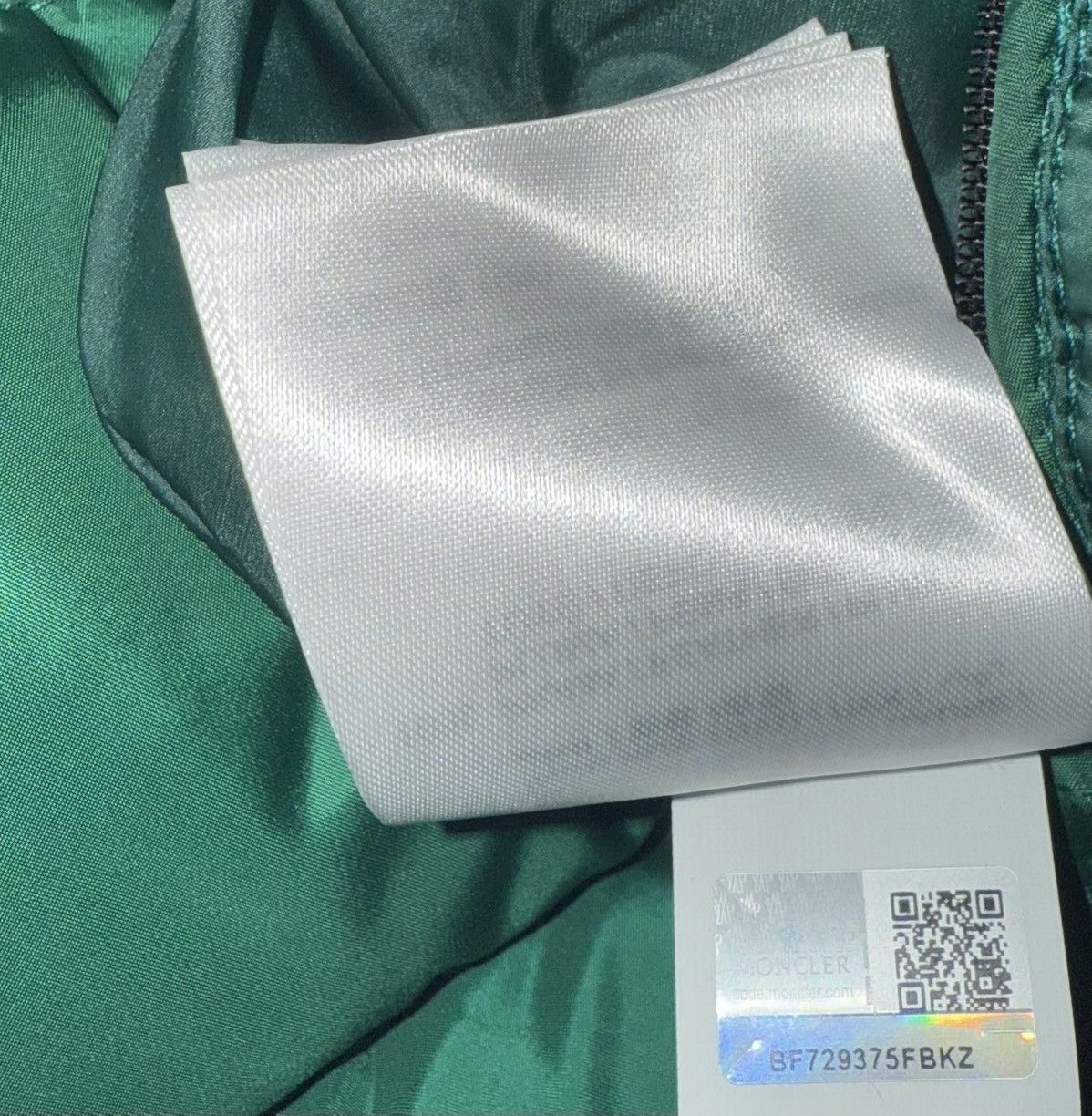 Moncler MONCLER SHORT DOWN JACKET (GREEN) Size US L / EU 52-54 / 3 - 8 Thumbnail