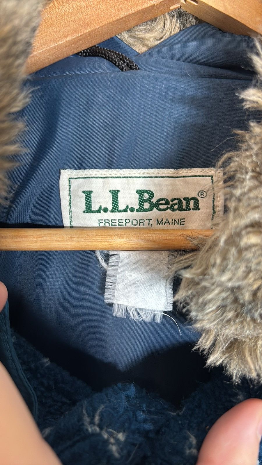 L.L. Bean Vintage LL Bean Snowflake Sherpa Fleece Jacket Fur Hood Rare Size US L / EU 52-54 / 3 - 3 Thumbnail