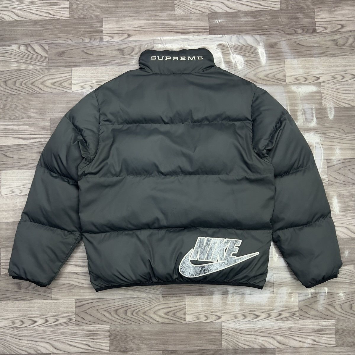 Nike × Supreme Nike x Supreme Reversible Puffer Jacket Size US M / EU 48-50 / 2 - 3 Thumbnail