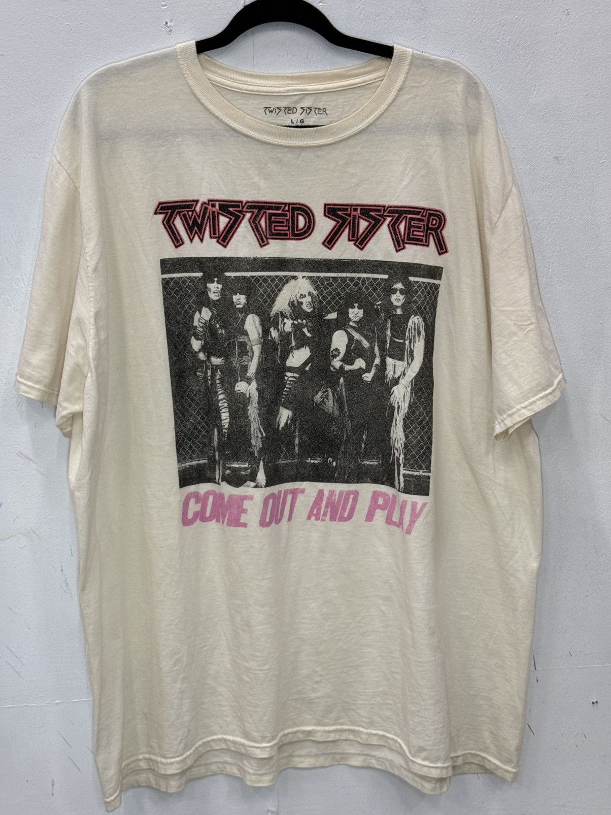 Vintage Twisted Sister t-shirt Come Out And Play Album t-shirt Size US L / EU 52-54 / 3 - 1 Thumbnail