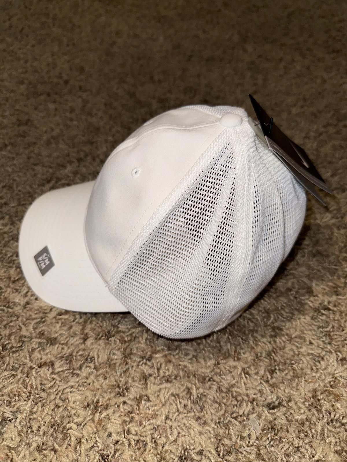Nike Nike Men’s Flexfit Legacy 91 Mesh Fitted Hat Sample Size ONE SIZE - 3 Thumbnail