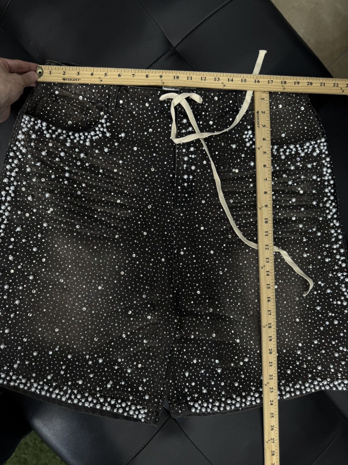 Vale Vale Valley Rhinestone Shorts Black 38 (NEW) Size US 38 / EU 54 - 7 Thumbnail