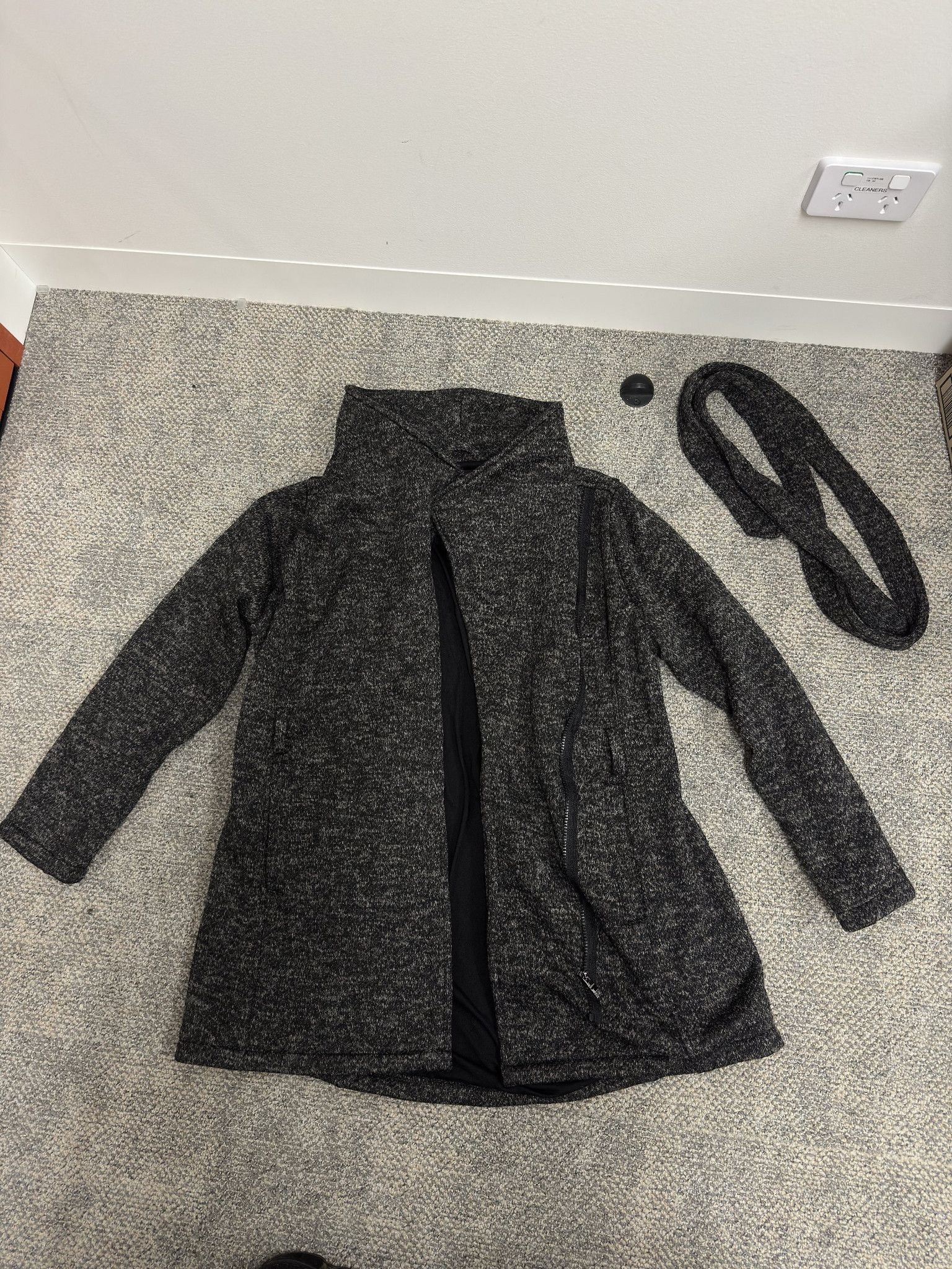 Steve Madden Steve Maden Zip Knit Jacket Size L / US 10 / IT 46 - 1 Thumbnail