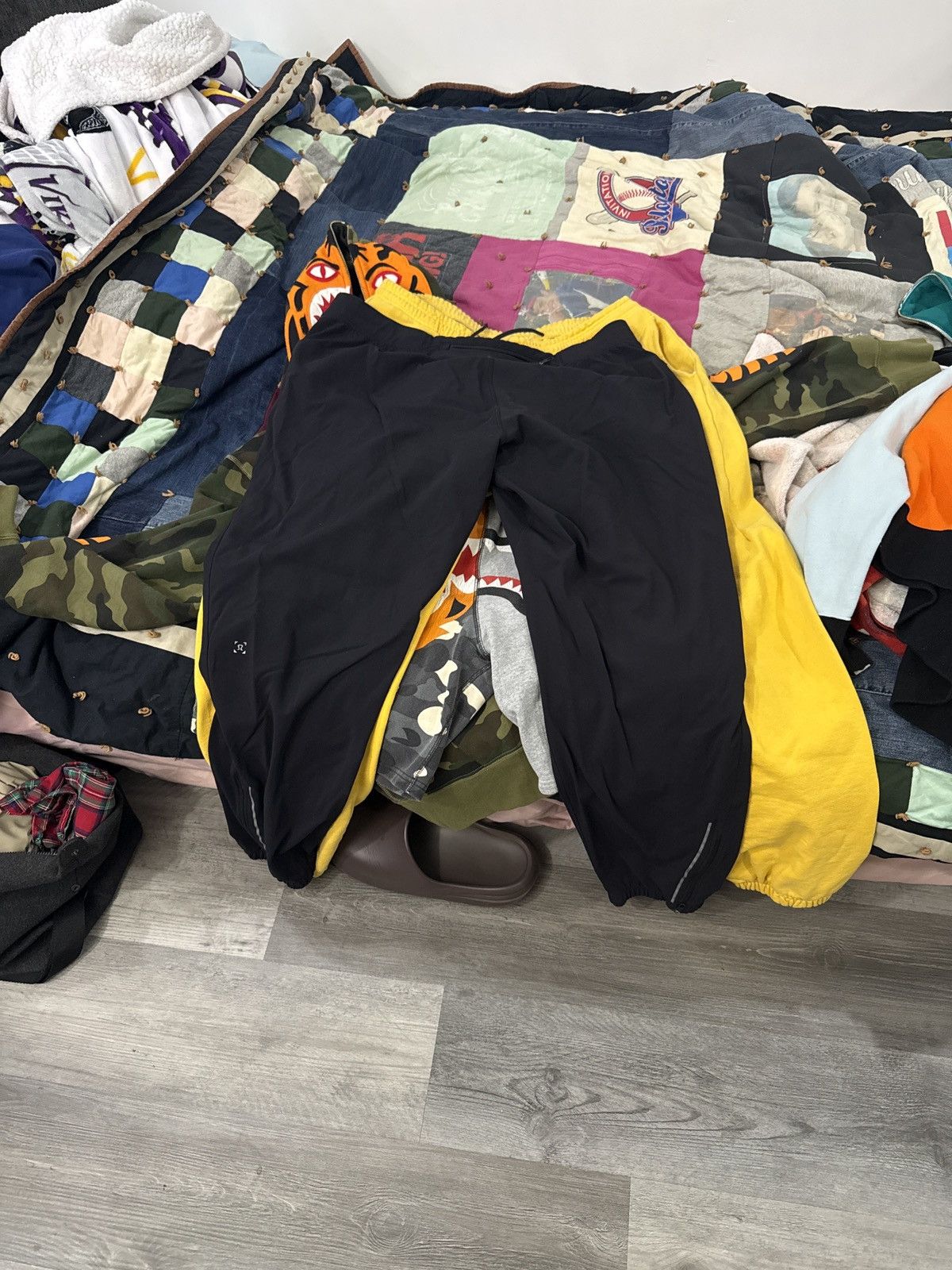 Lululemon Lulu Surge Joggers Size US 38 / EU 54 - 1 Thumbnail