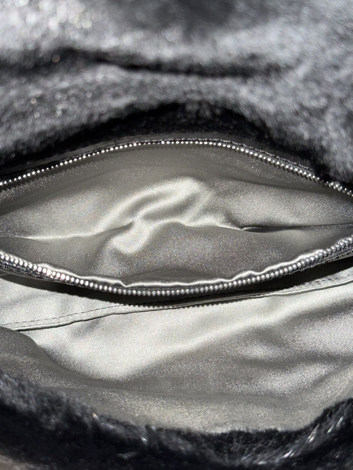 Fendi FENDI Fall Winter 1999 Fur Mamma Baguette Bag Size ONE SIZE - 10 Thumbnail