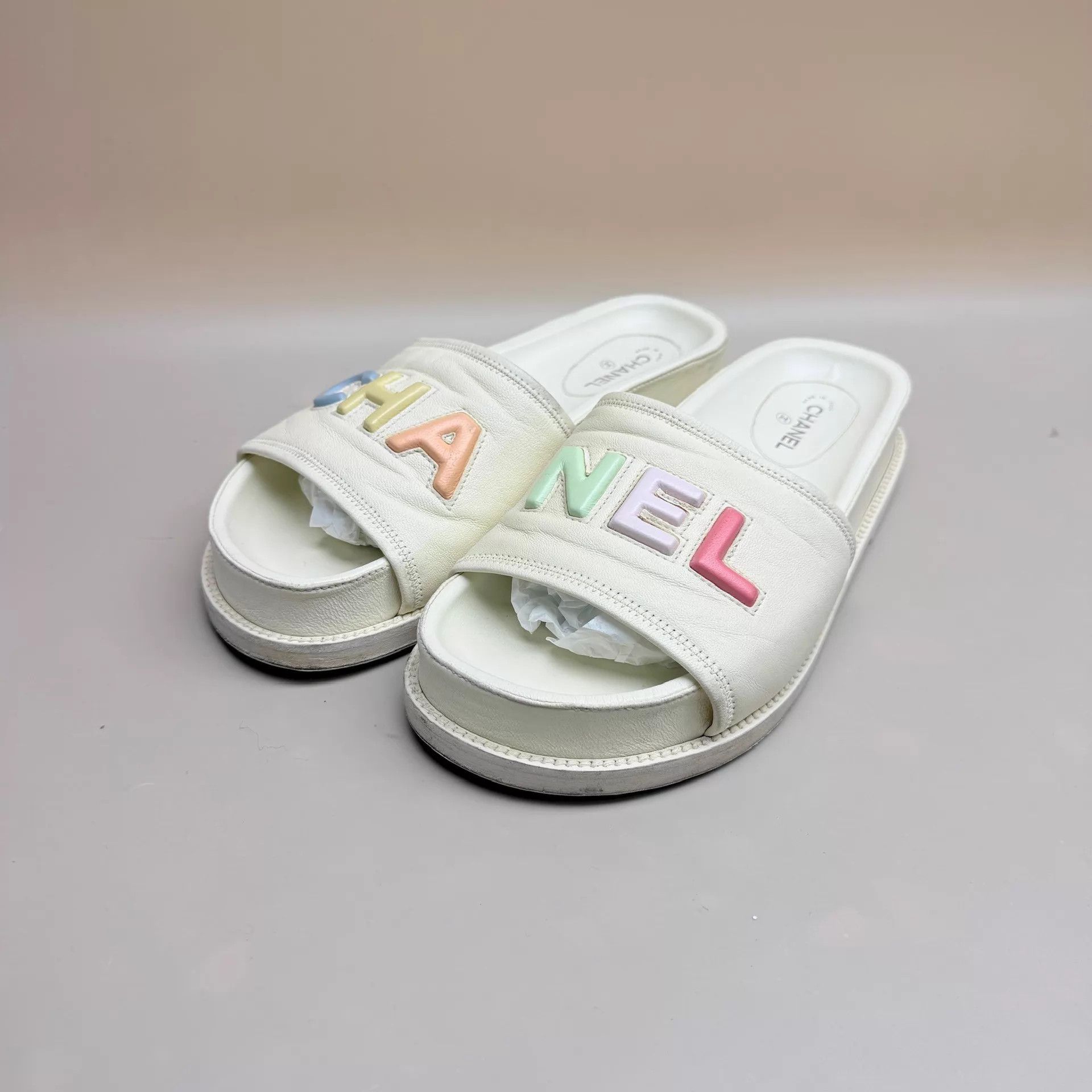 Chanel CHANEL Rainbow Logo Ivory Slippers 38.5 99 New Size US 8 / IT 38 - 1 Thumbnail