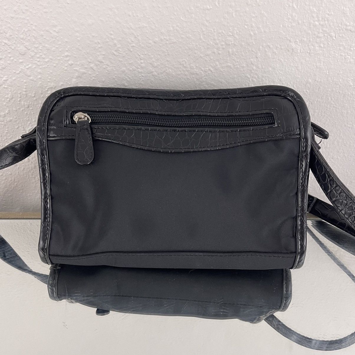Other Vintage Y2K Black Faux Leather Angel Cherub Crossbody Purse Size ONE SIZE - 6 Thumbnail