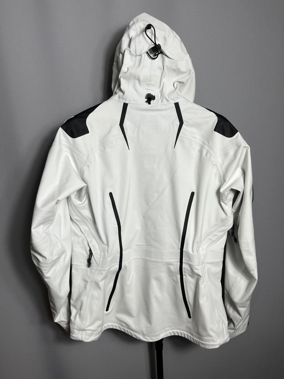 Vintage 00s NIKE ACG Women's RECCO Ski Jacket Gore-Tex White Size L / US 10 / IT 46 - 12 Thumbnail