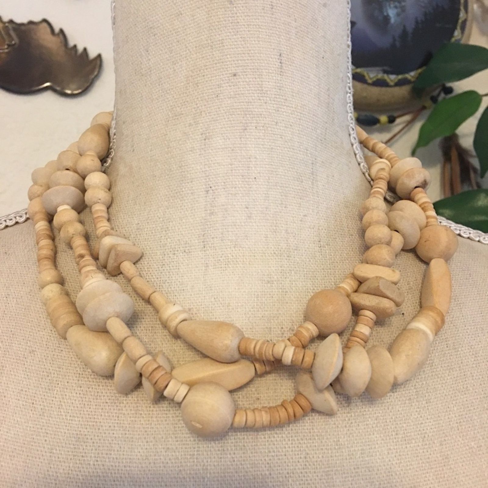 Vintage Vintage triple strand wood bead choker necklace Size ONE SIZE - 1 Thumbnail